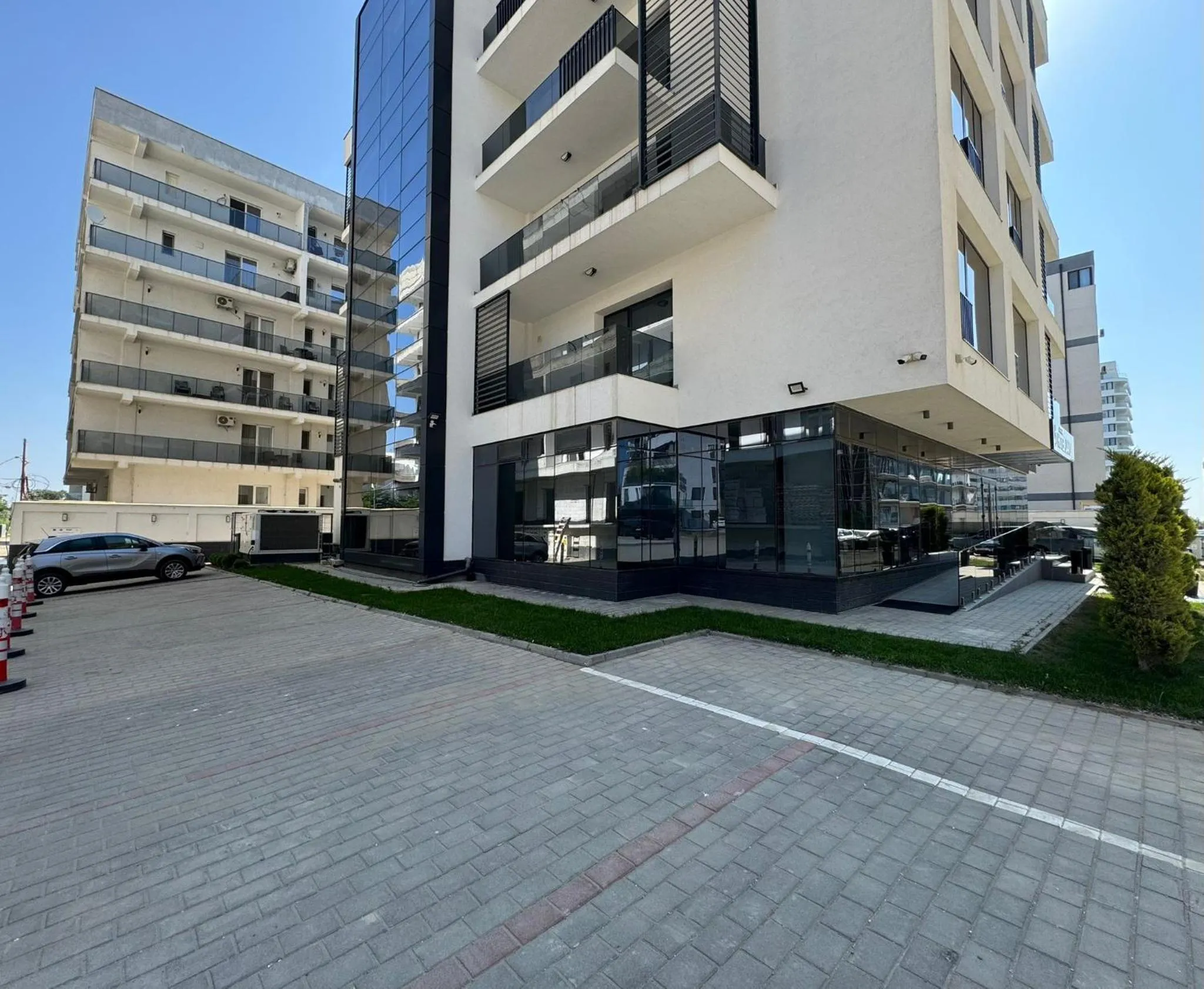 Property building in Hotel Javu
