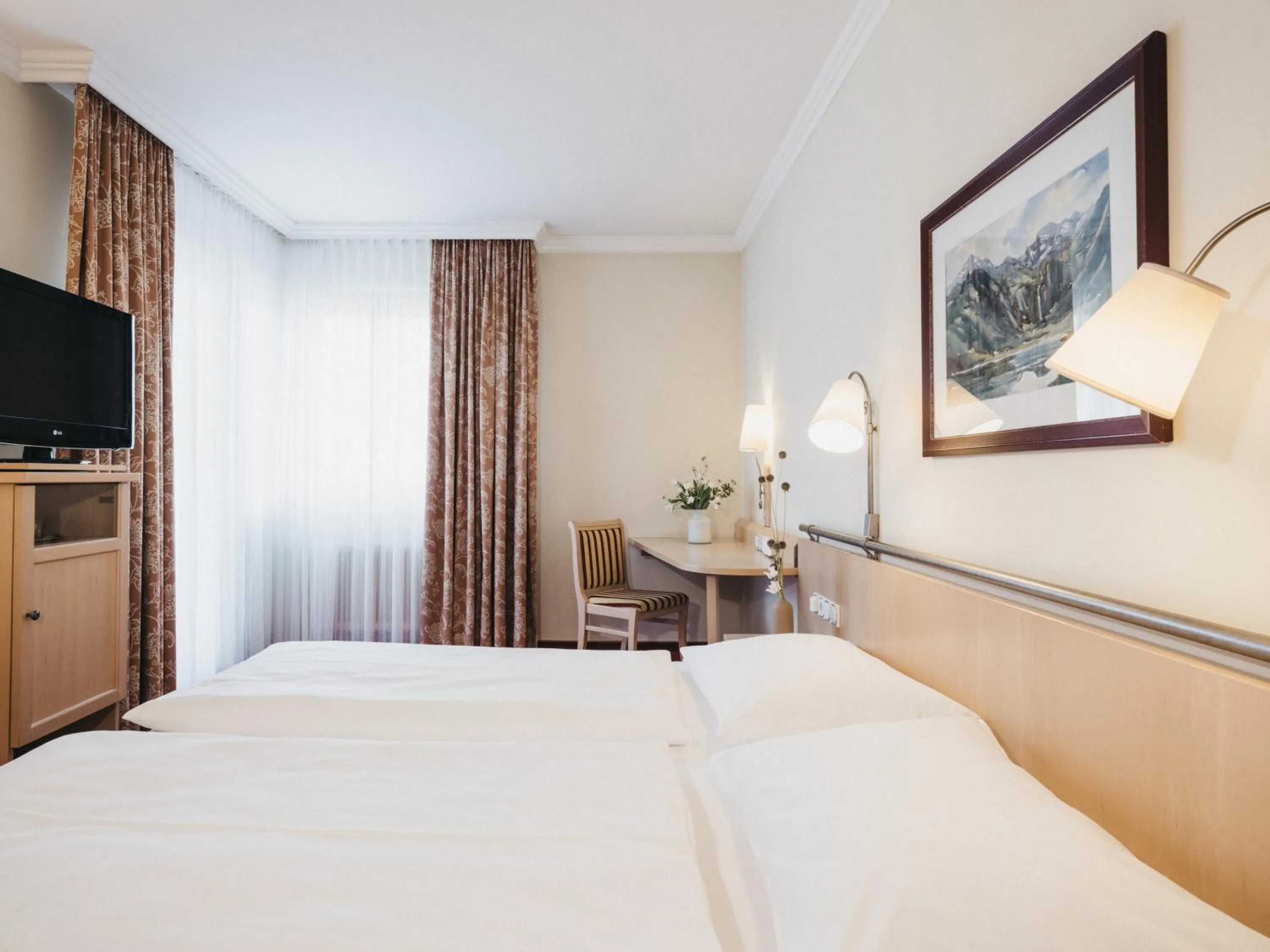 Photo of the whole room, Bed in Sporthotel Royer