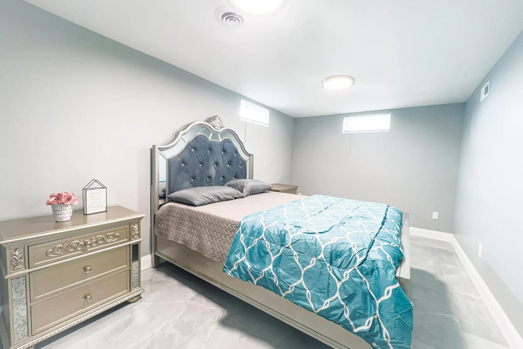 Bed in The Grand Gorge Villa-With Private Yard & Parking, Minutes From Falls & Casino by Niagara Hospitaliy