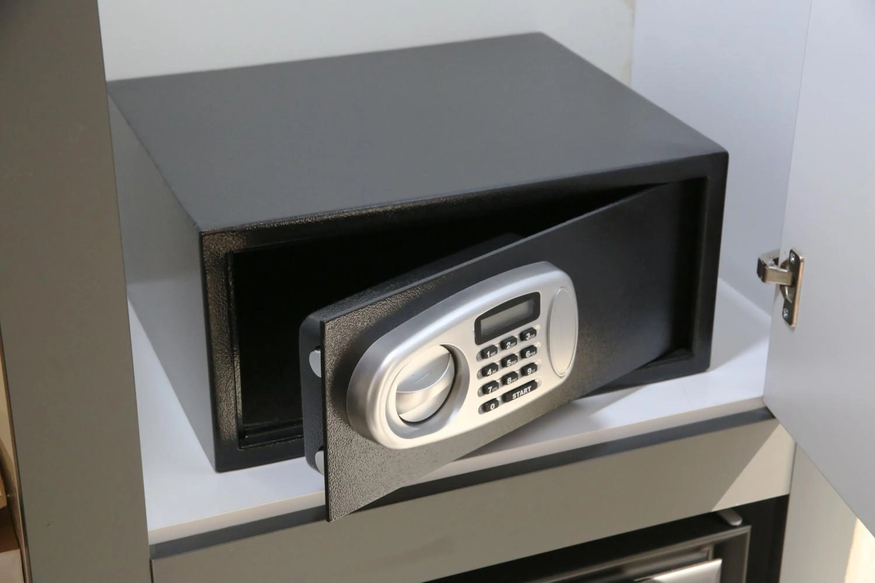 safe in The Grand Tower Hotel