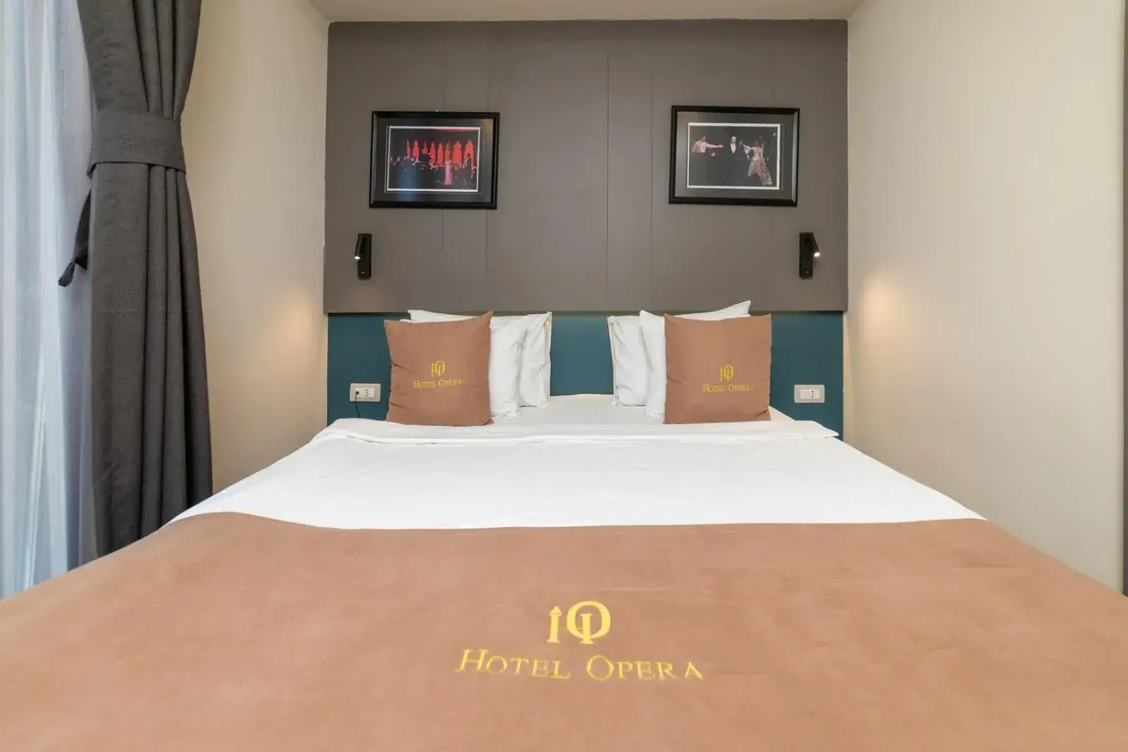 Budget Double Room - single occupancy in Hotel Opera Budget Double Room - single occupancy in Hotel Opera