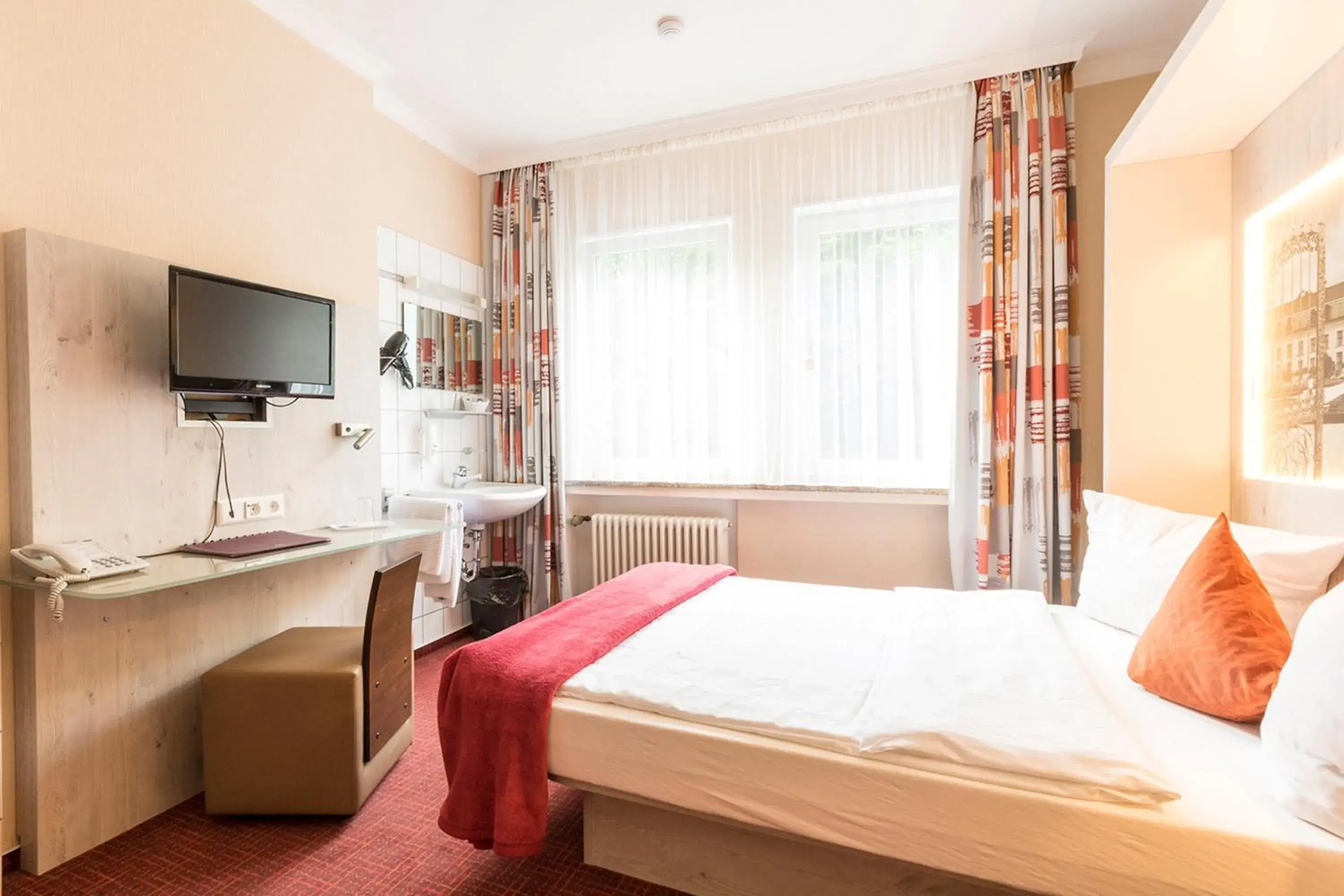 Comfort Single Room in Hotel Elisabetha Garni Comfort Single Room in Hotel Elisabetha Garni