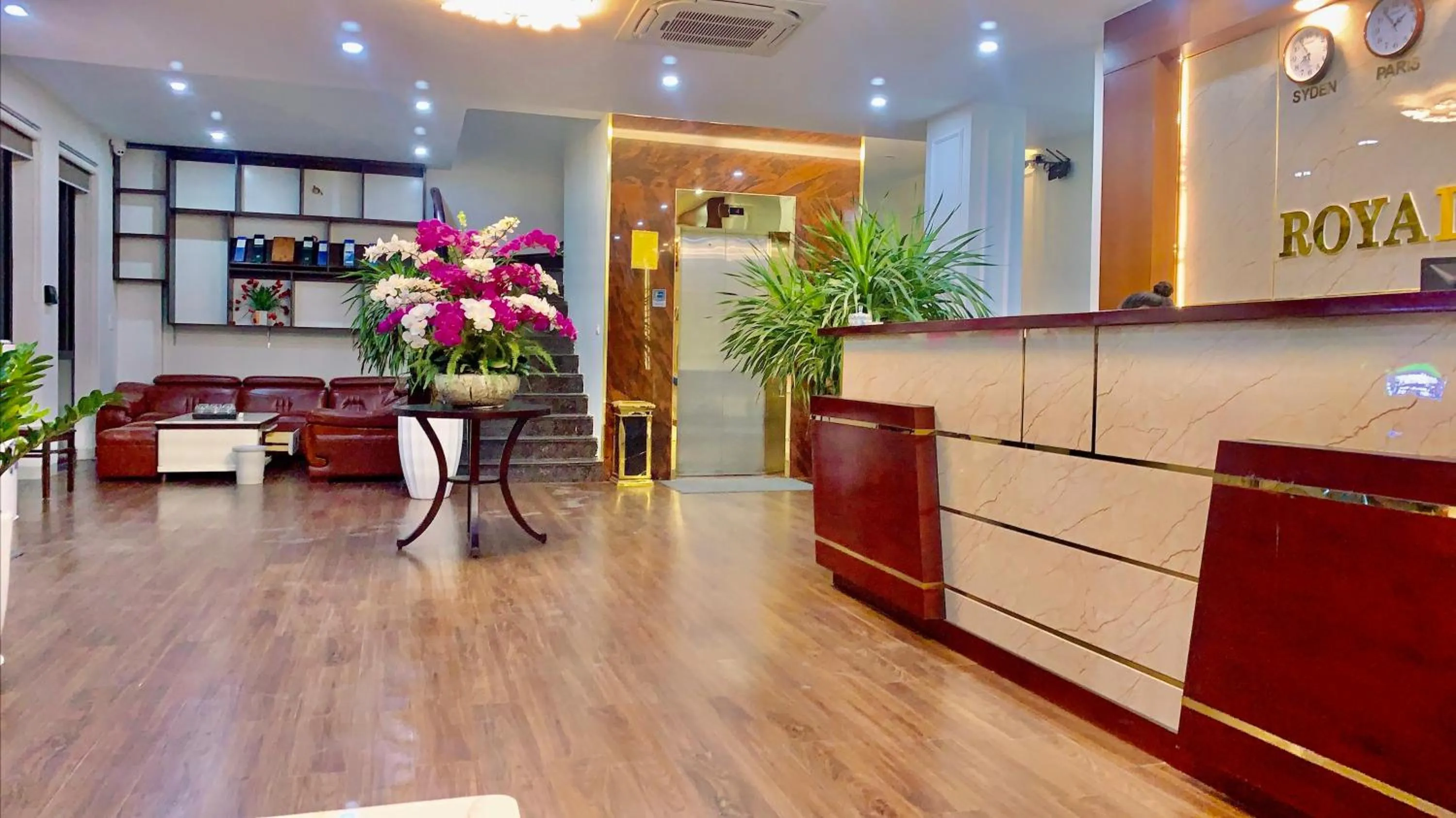 Property building in Hotel Royal II