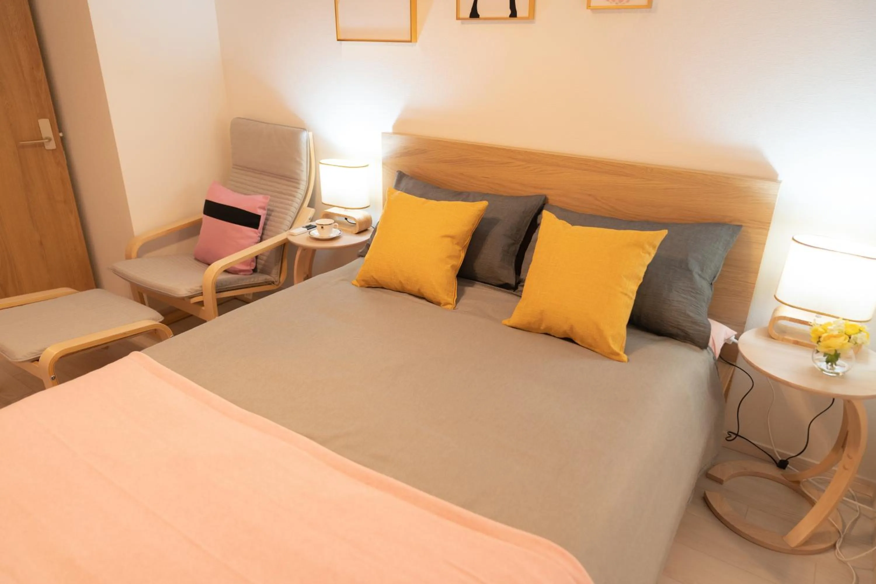 Bed in OSAKA SUNSHINE TOWER52 l