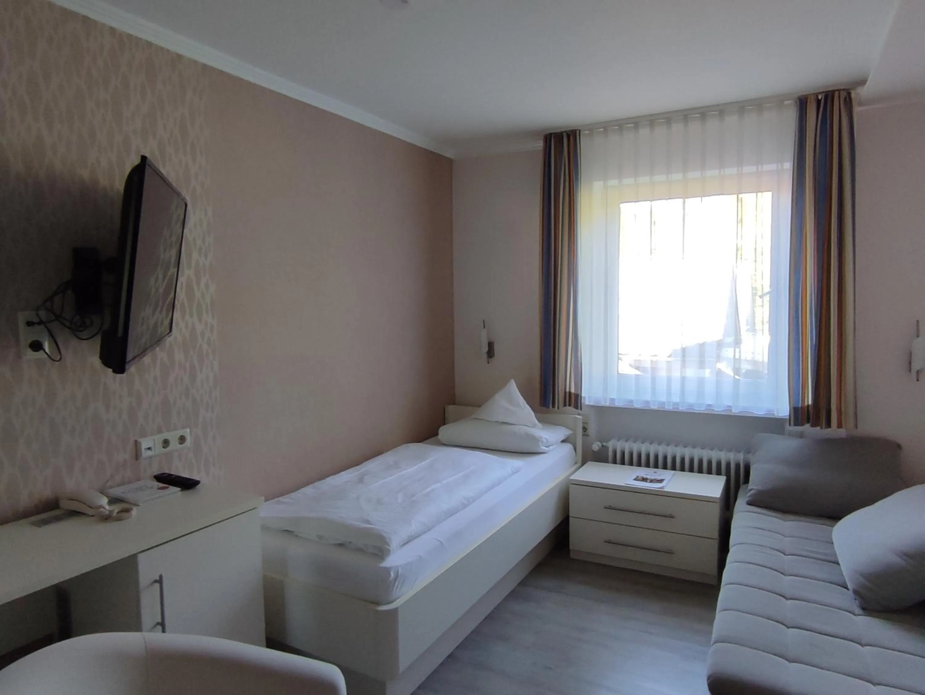 Bed in Hotel Stockhausen GbR