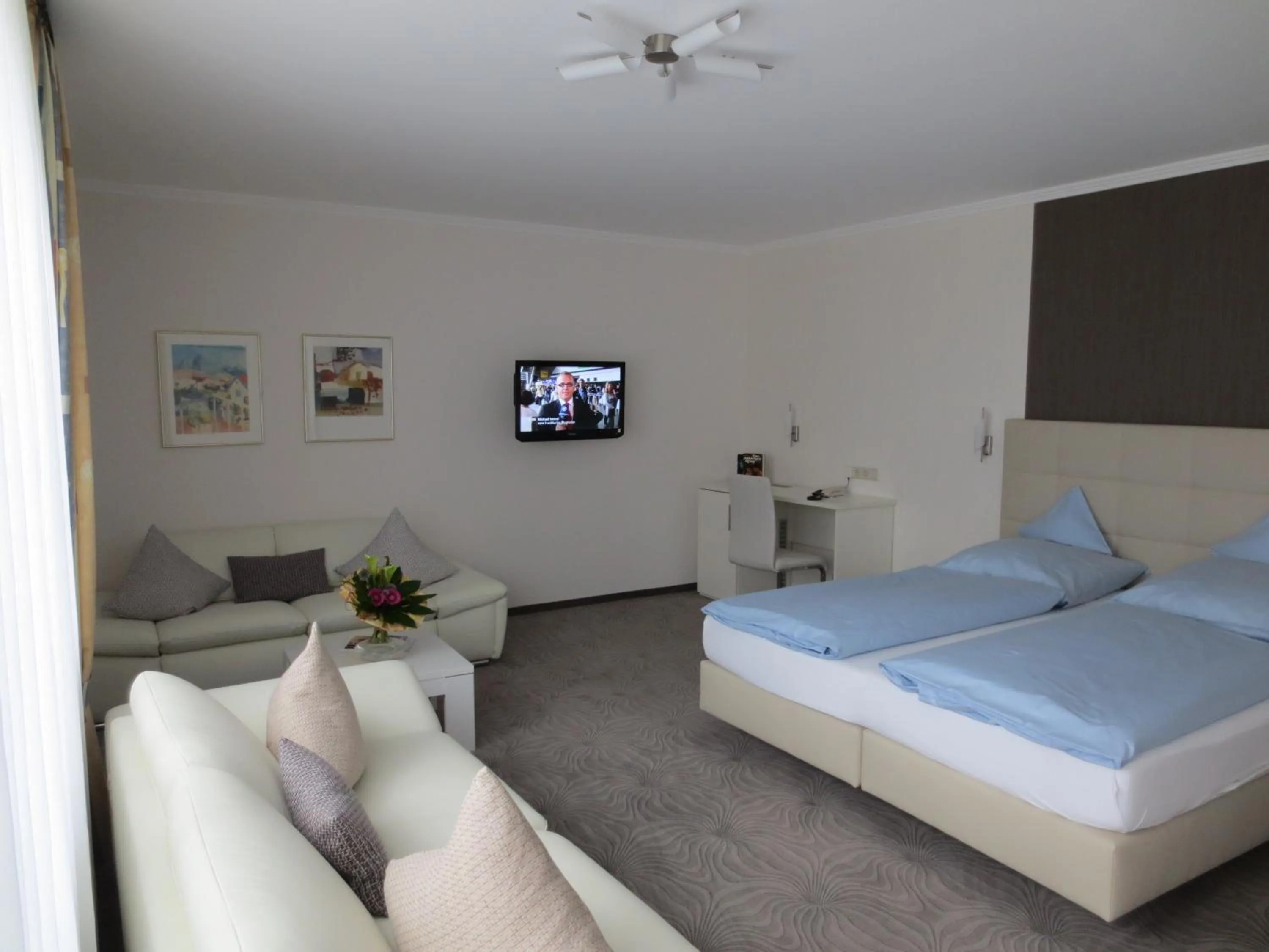 Bed in Hotel Stockhausen GbR