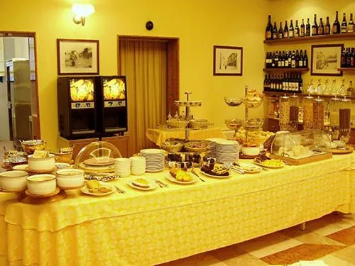 Food and drinks in Hotel Persico's