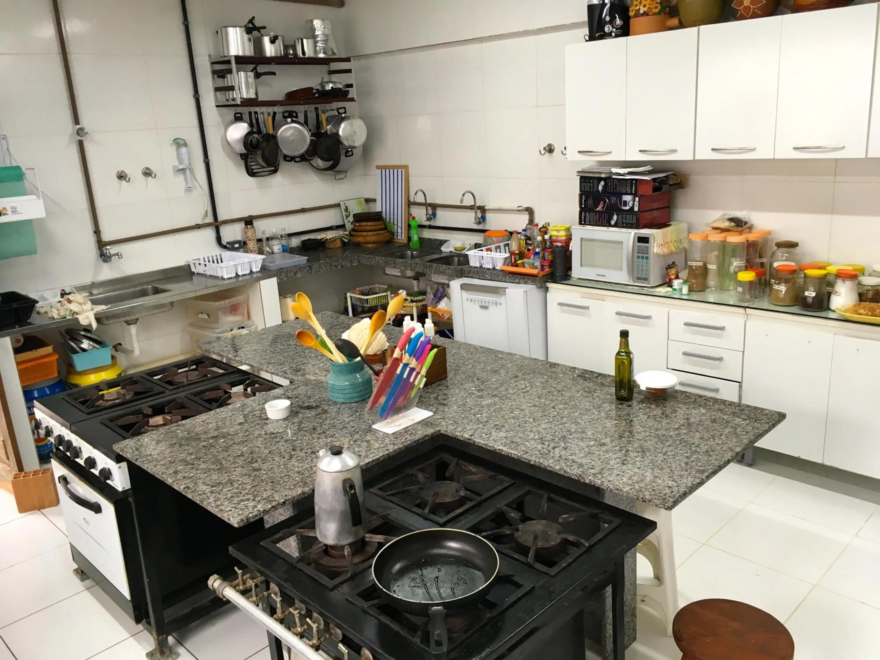 Kitchen or kitchenette in Pousada Ecohar Yoga