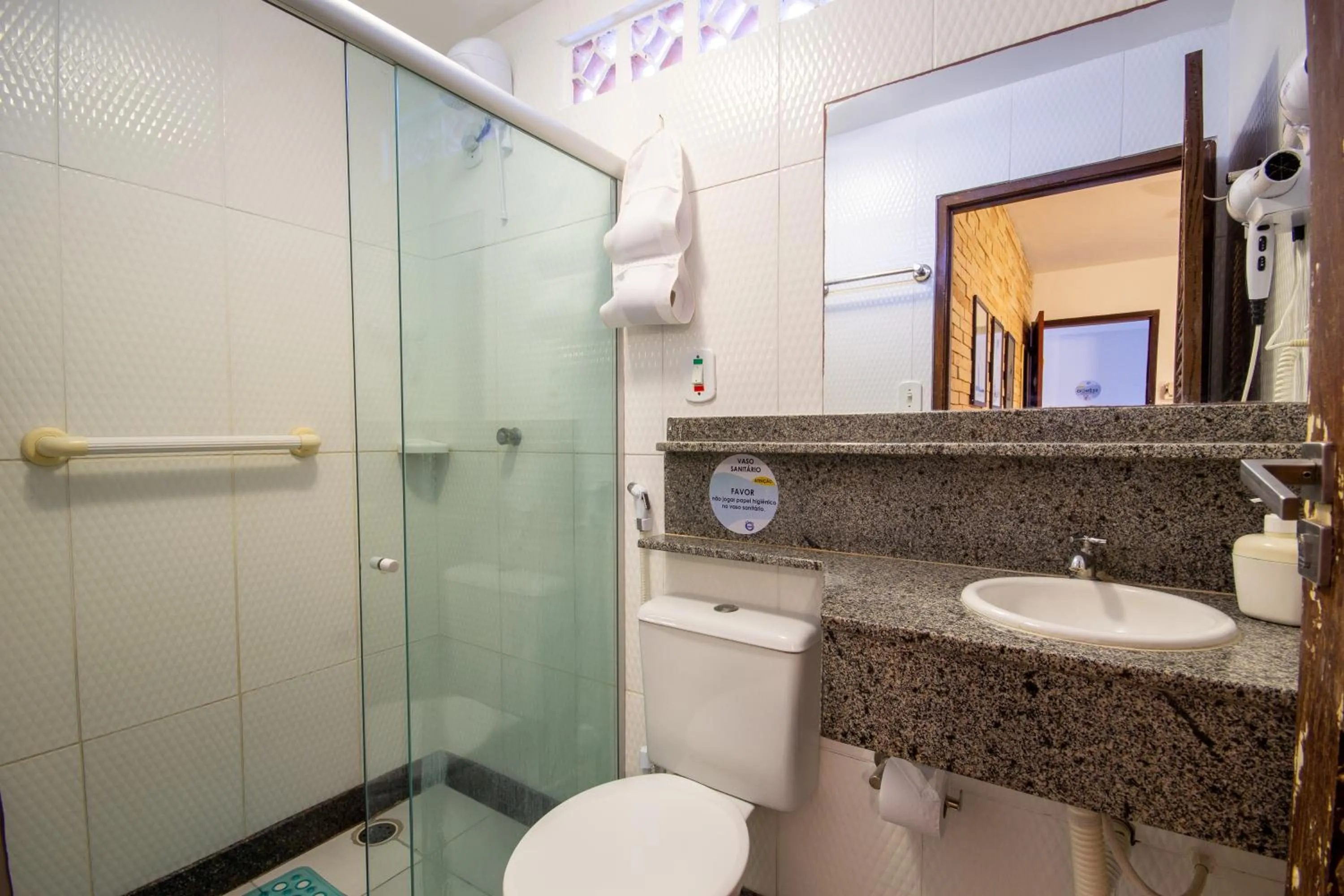 Bathroom in Pousada Ecohar Yoga