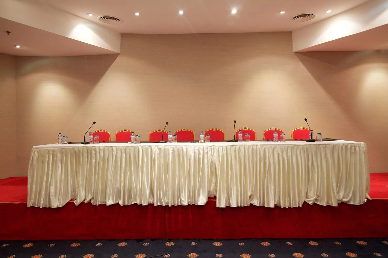 Hala Hotel & Aqua Park