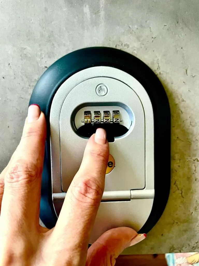 Facade/entrance in CapsulePlus