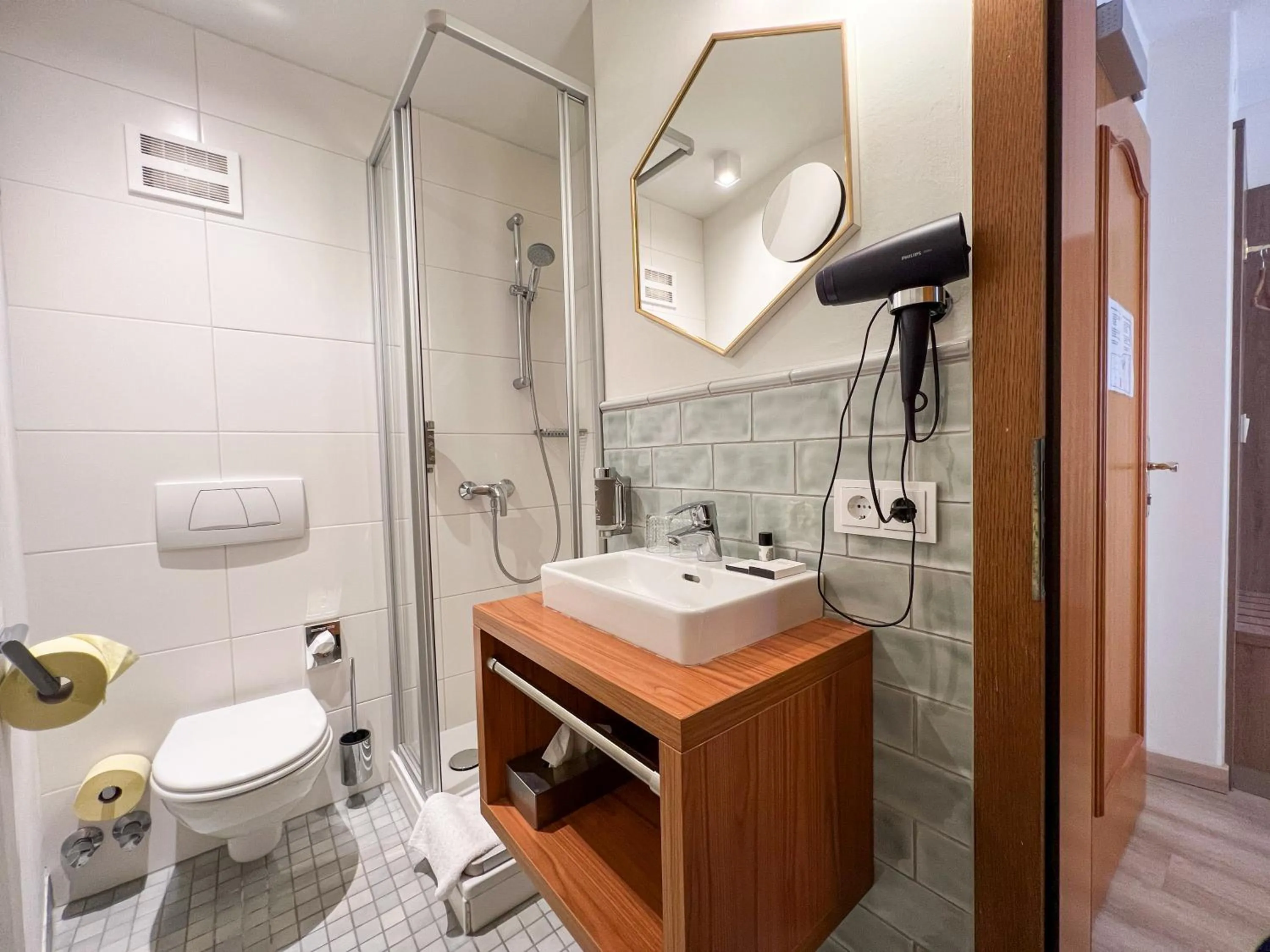 Bathroom in Cityhotel Trumer Stube