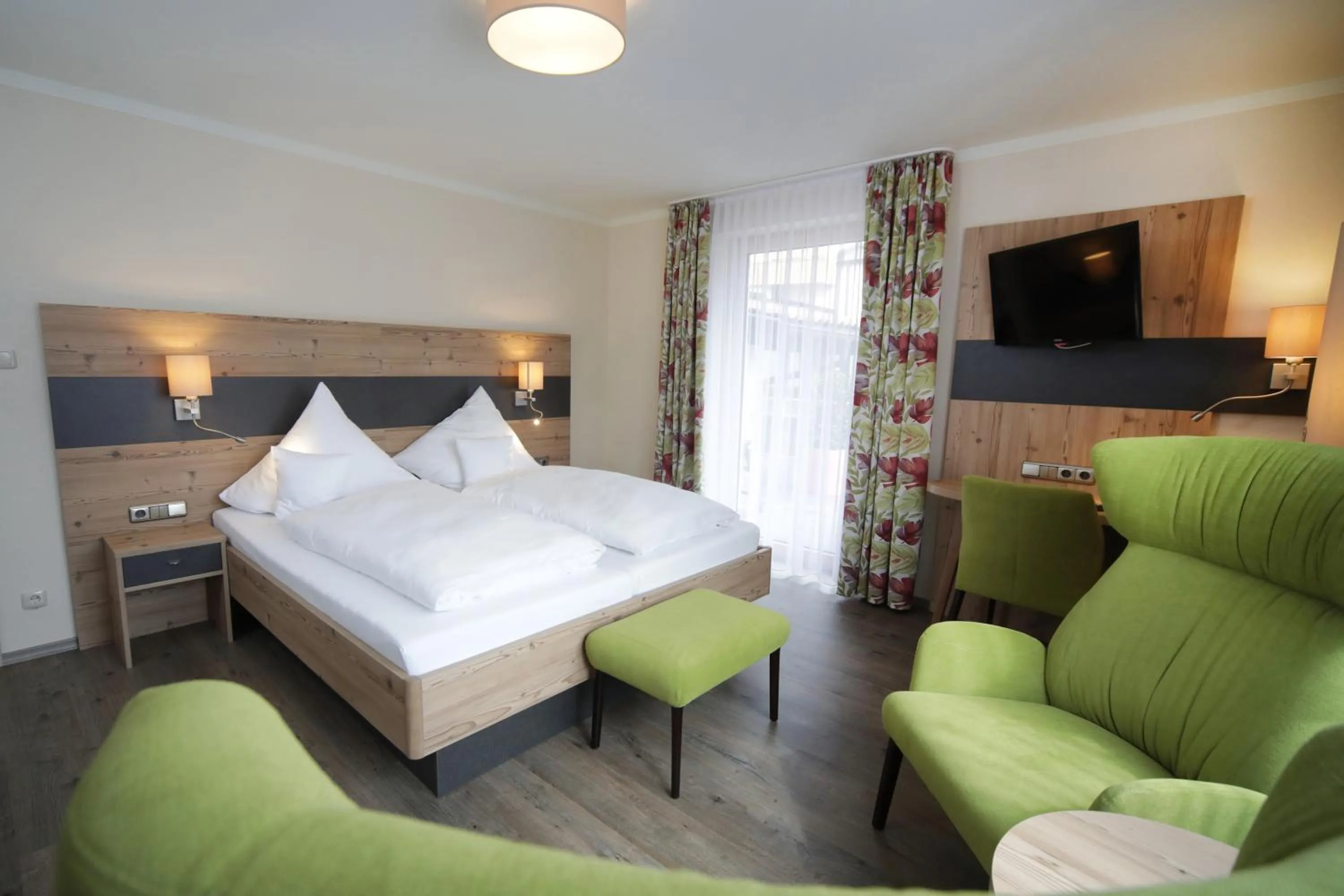 Photo of the whole room, Bed in Hotel Das Bayerwald