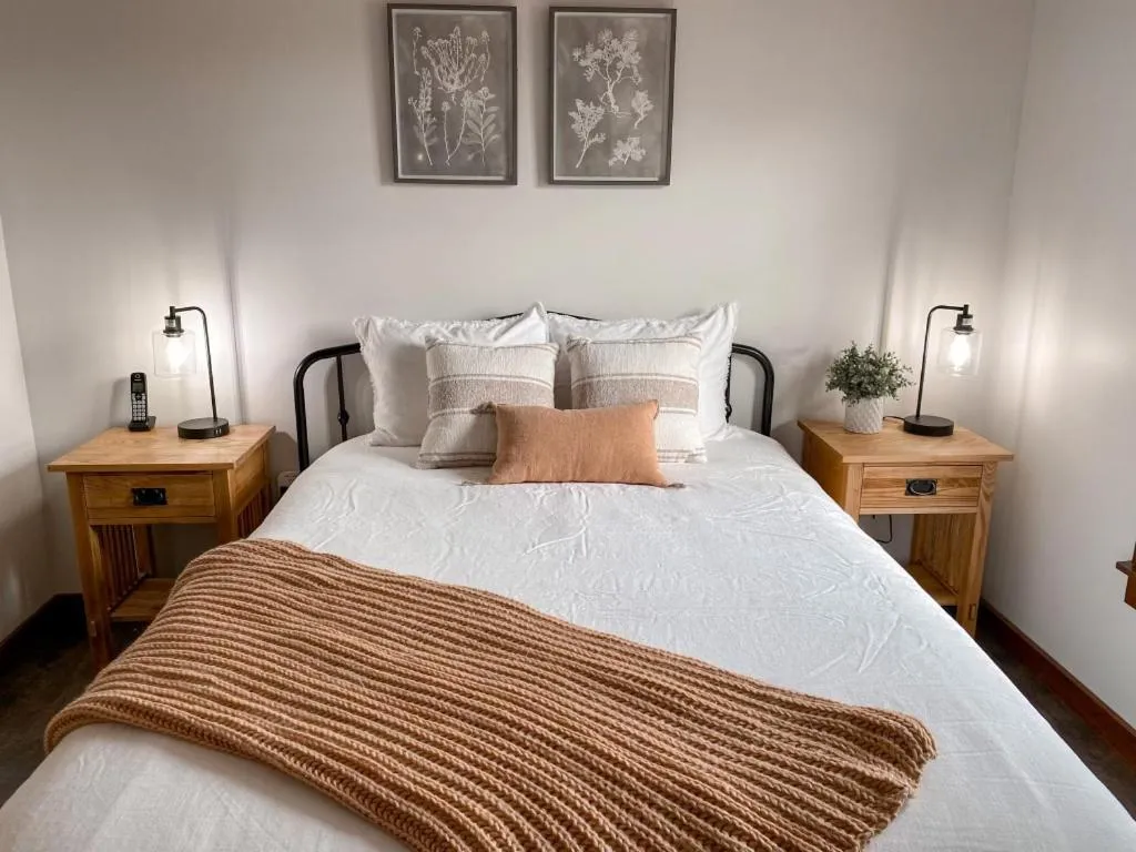 Guests, Bed in Remodeled Ski In-Out - 305 Soaring Eagle - Luxury!