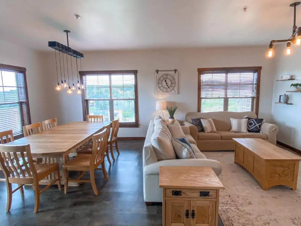 Remodeled Ski In-Out - 305 Soaring Eagle - Luxury!