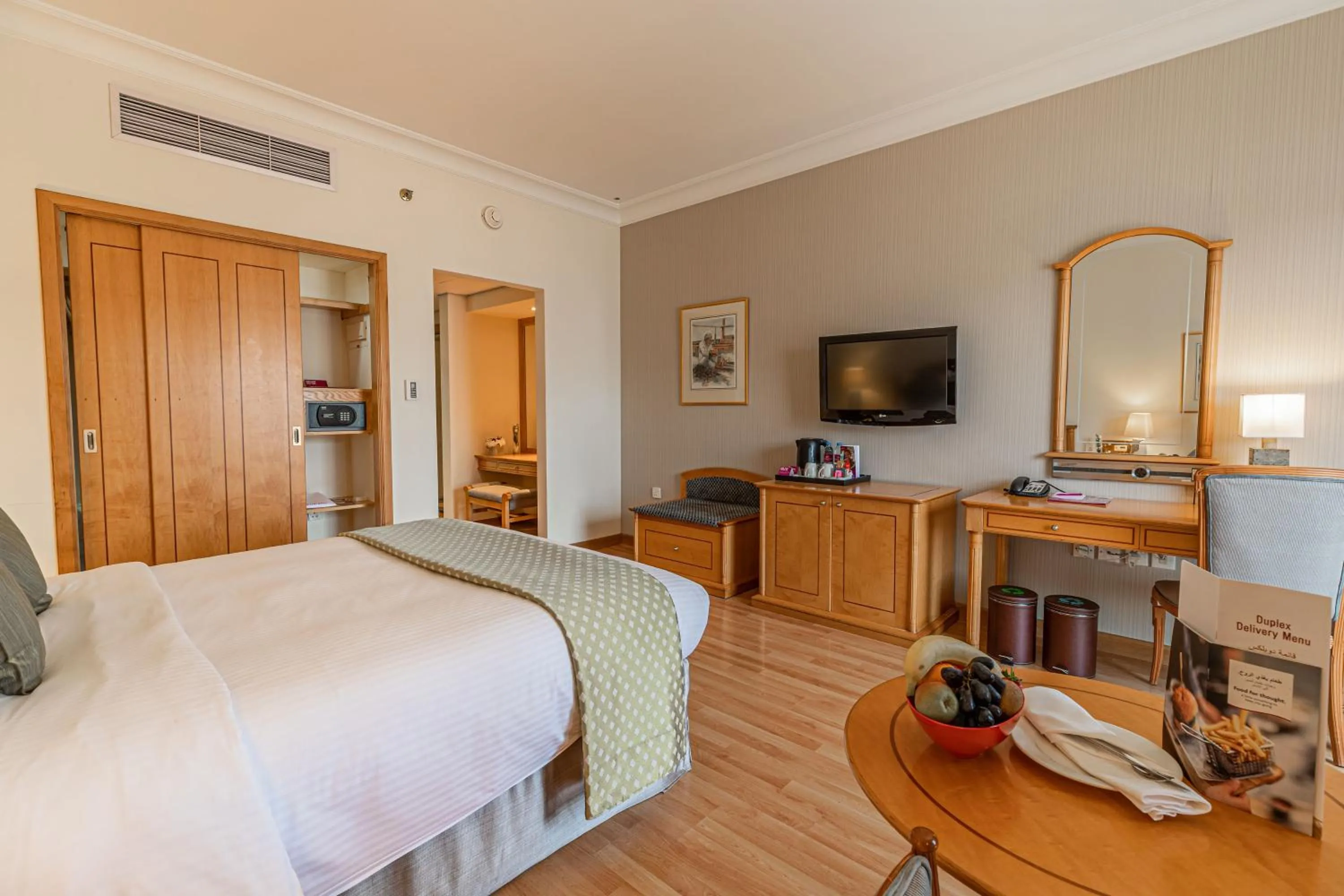 TV and multimedia, Bed in Millennium Downtown