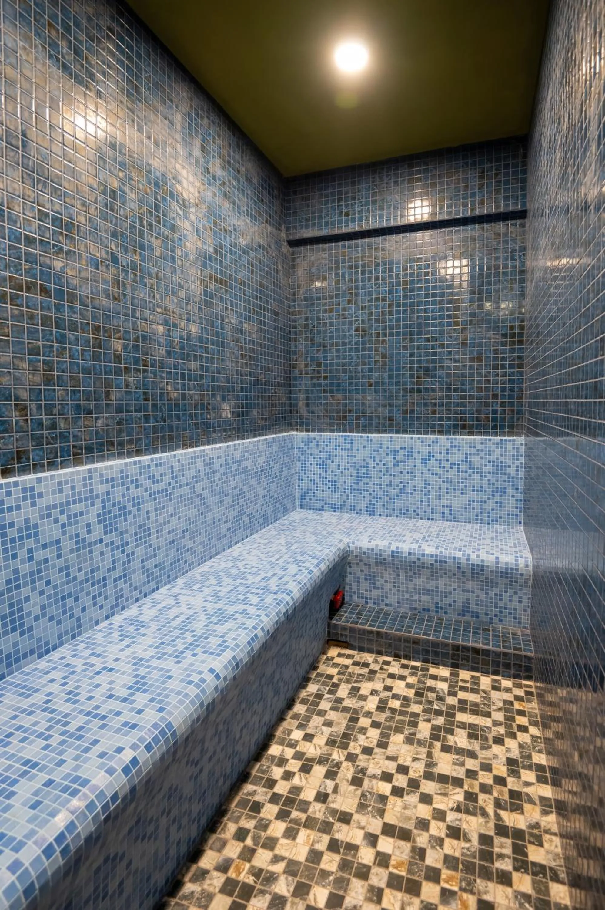 Steam room in Beach & Bliss Mirissa