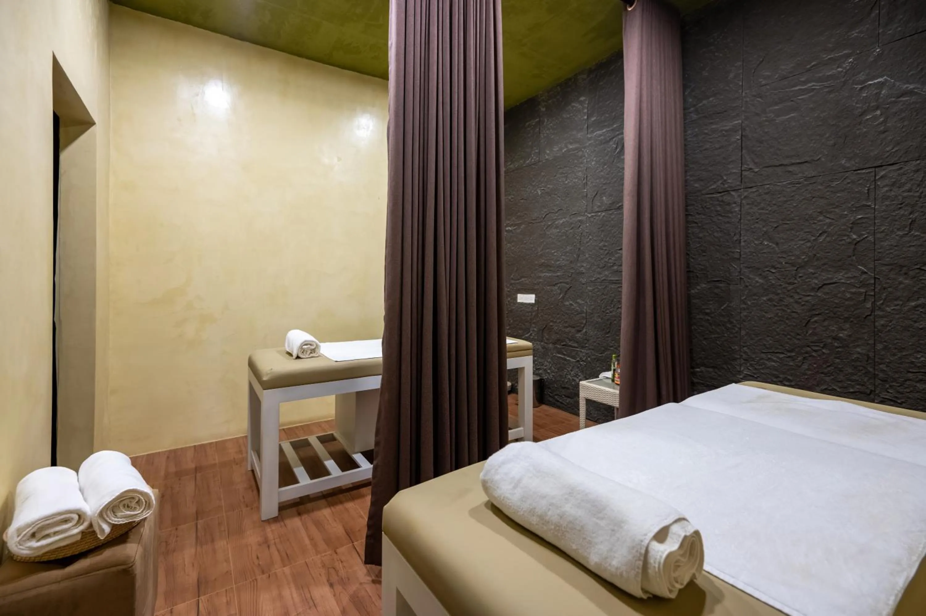 Bed in Beach & Bliss Mirissa