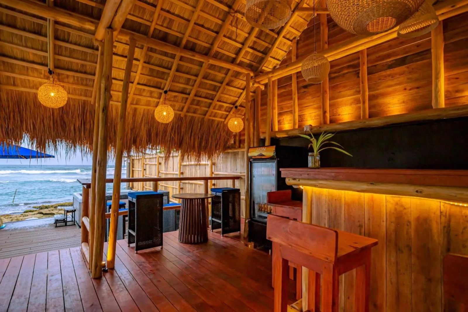 Lounge or bar in Beach & Bliss Mirissa