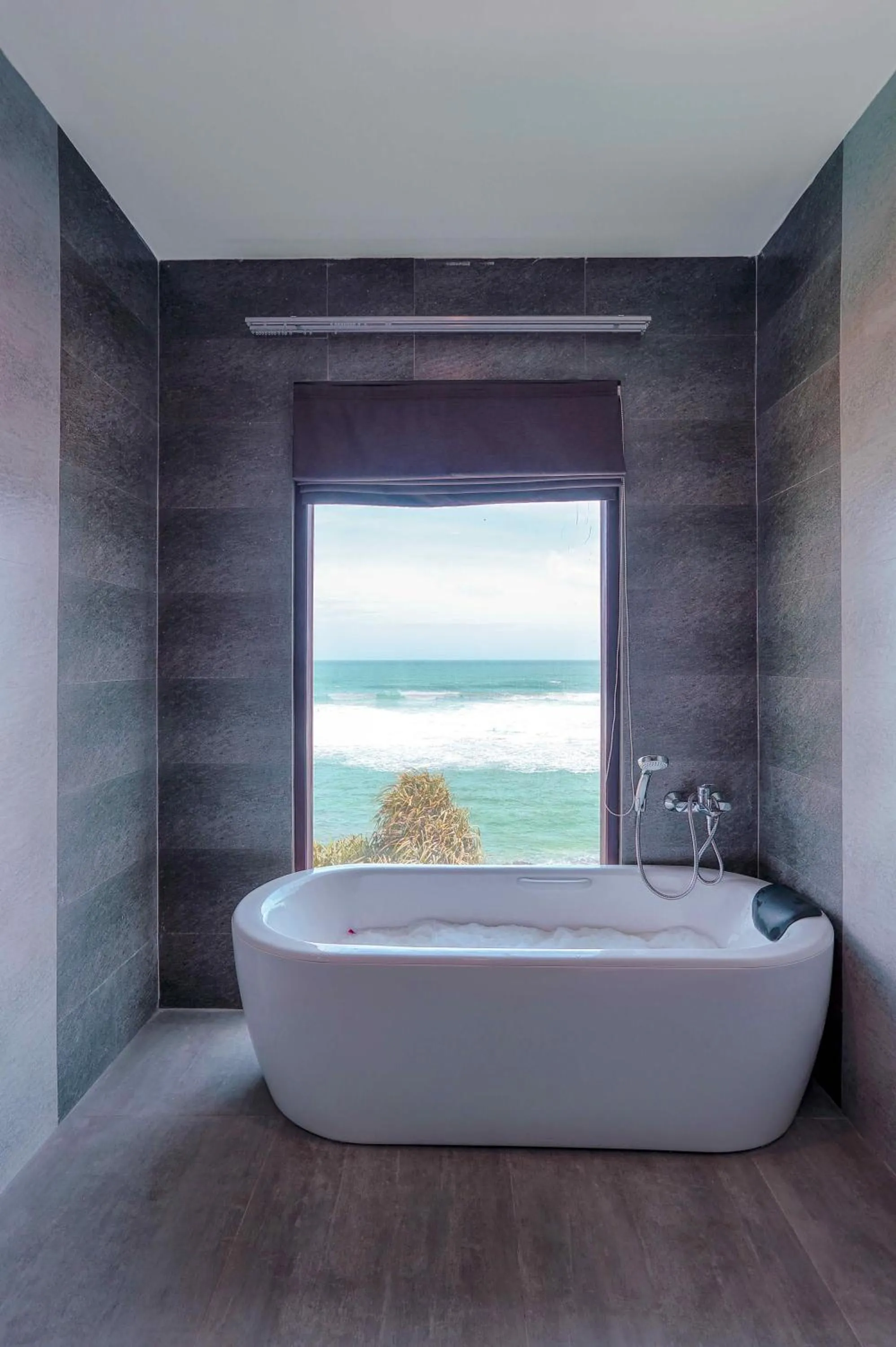 Bath in Beach & Bliss Mirissa