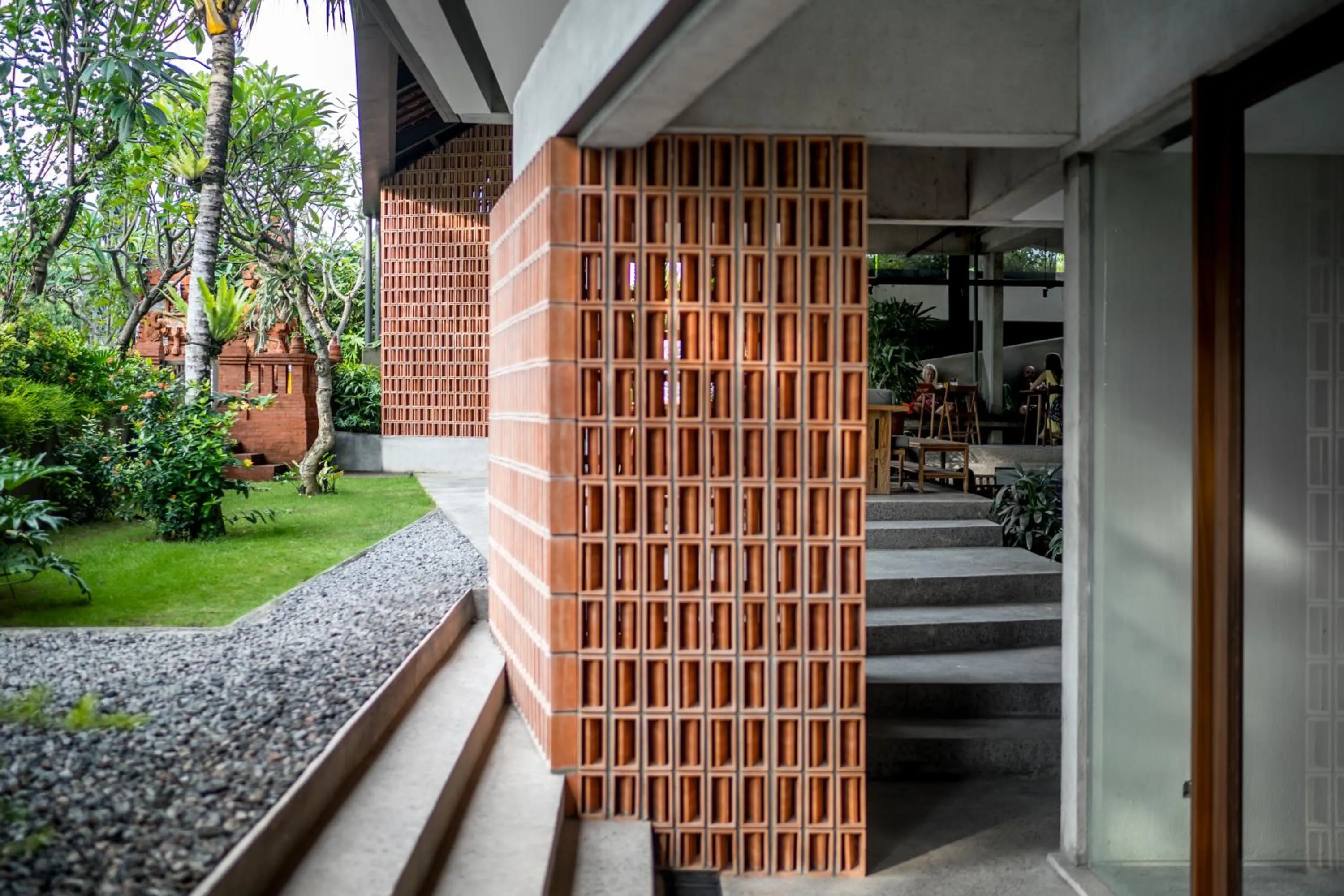 Restaurant/places to eat in Blossom Eco Luxe Villas by Ekosistem