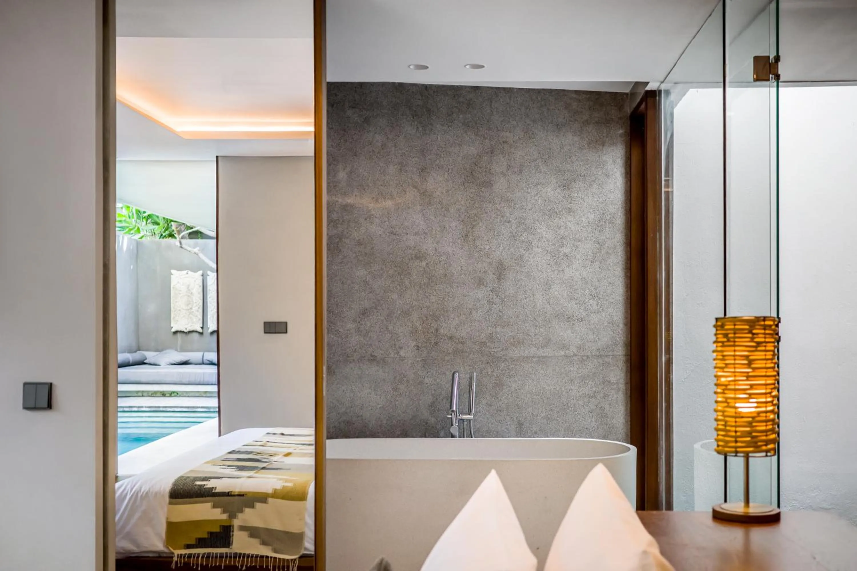 Shower in Blossom Eco Luxe Villas by Ekosistem