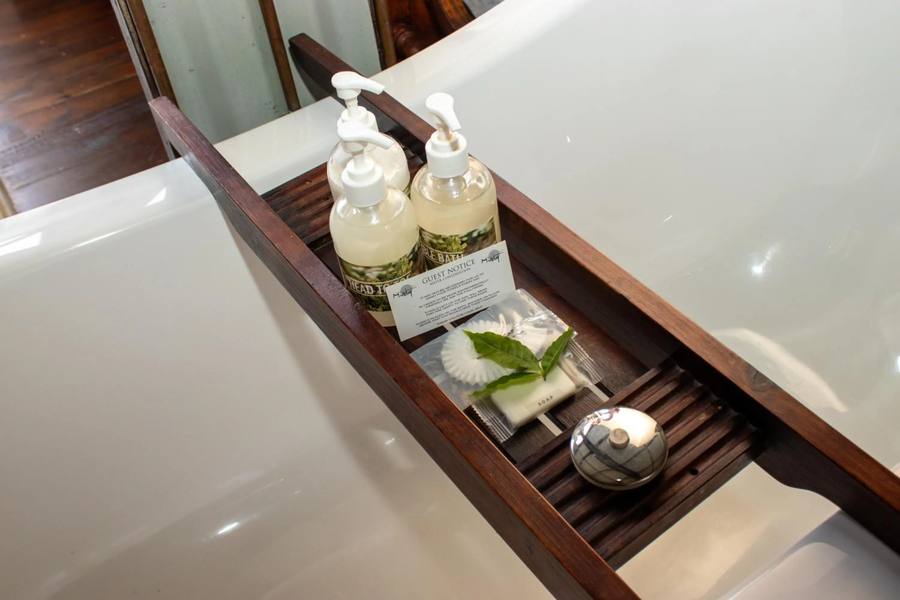 Bath in Misty Mountain Reserve