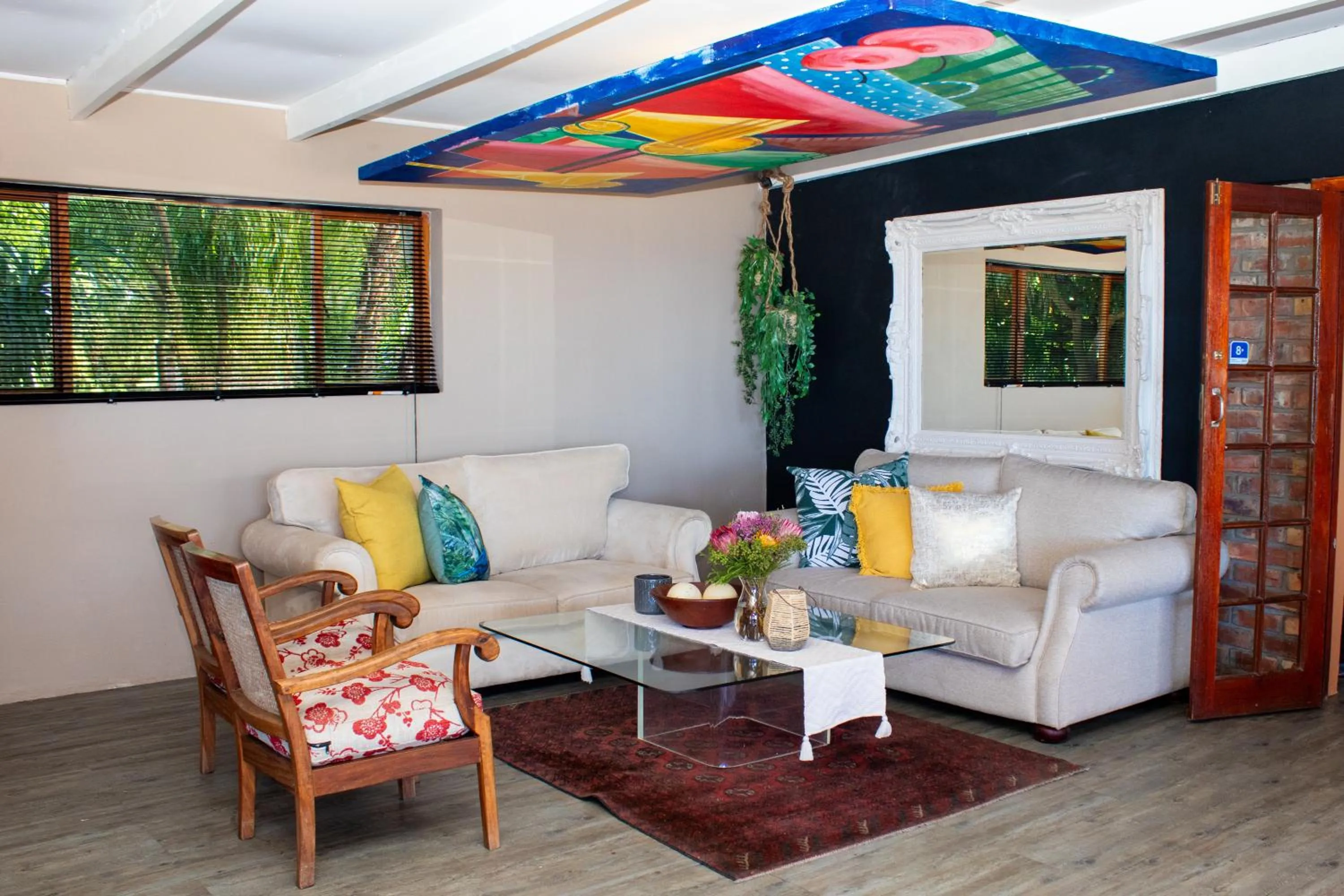 Communal lounge/ TV room in Misty Mountain Reserve