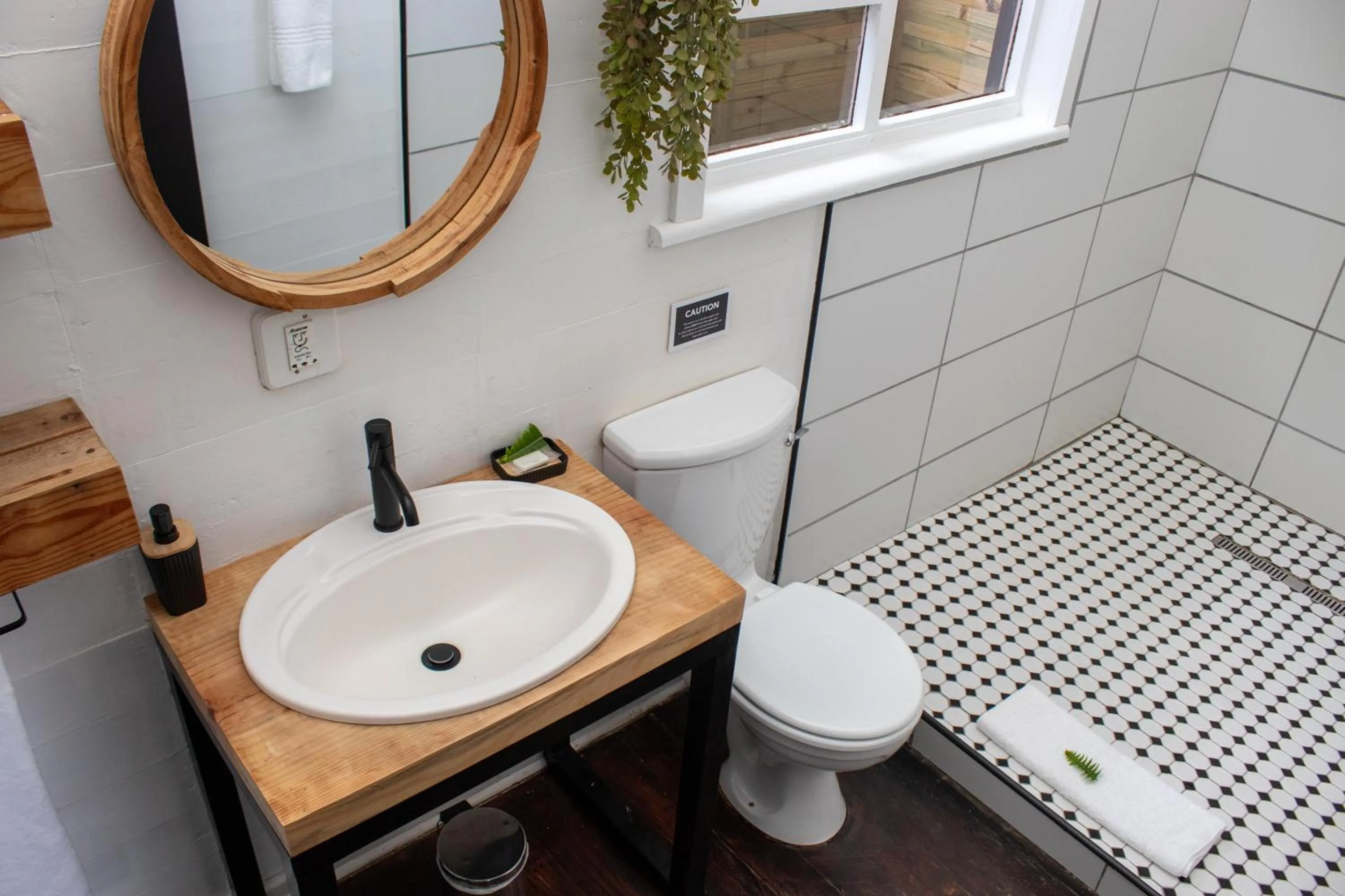 Shower in Misty Mountain Reserve