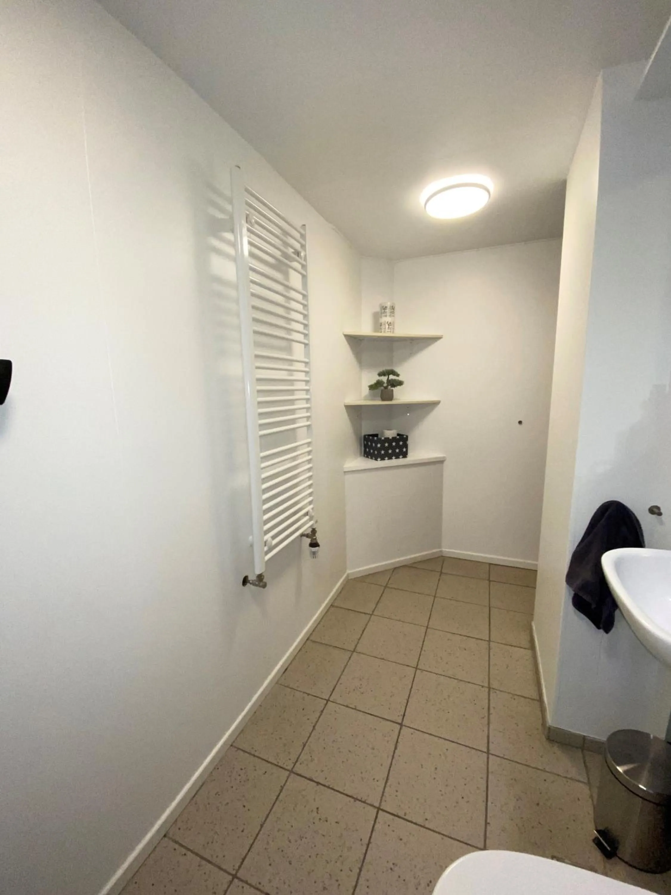 Shower in Day Dream Soleyjargata Rooms & Apartments