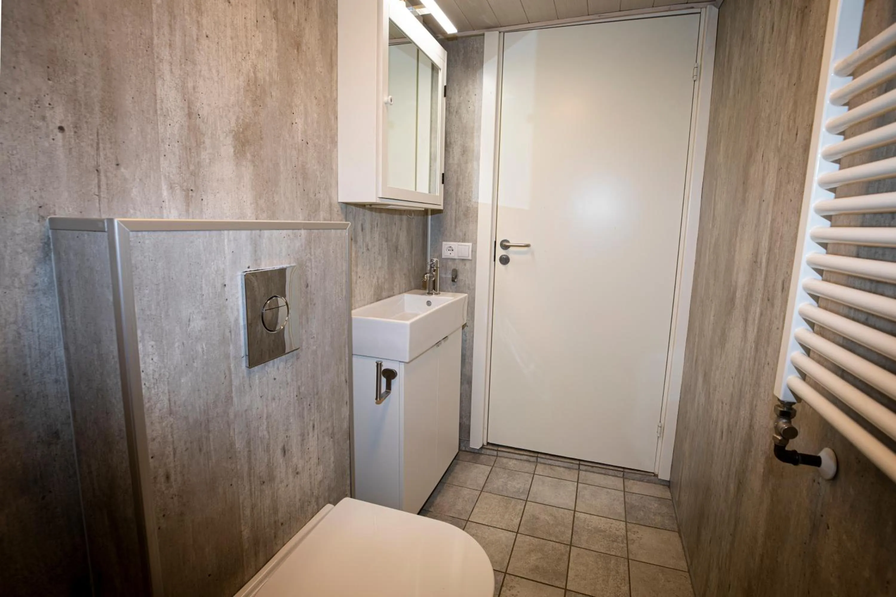 Bathroom in Day Dream Soleyjargata Rooms & Apartments