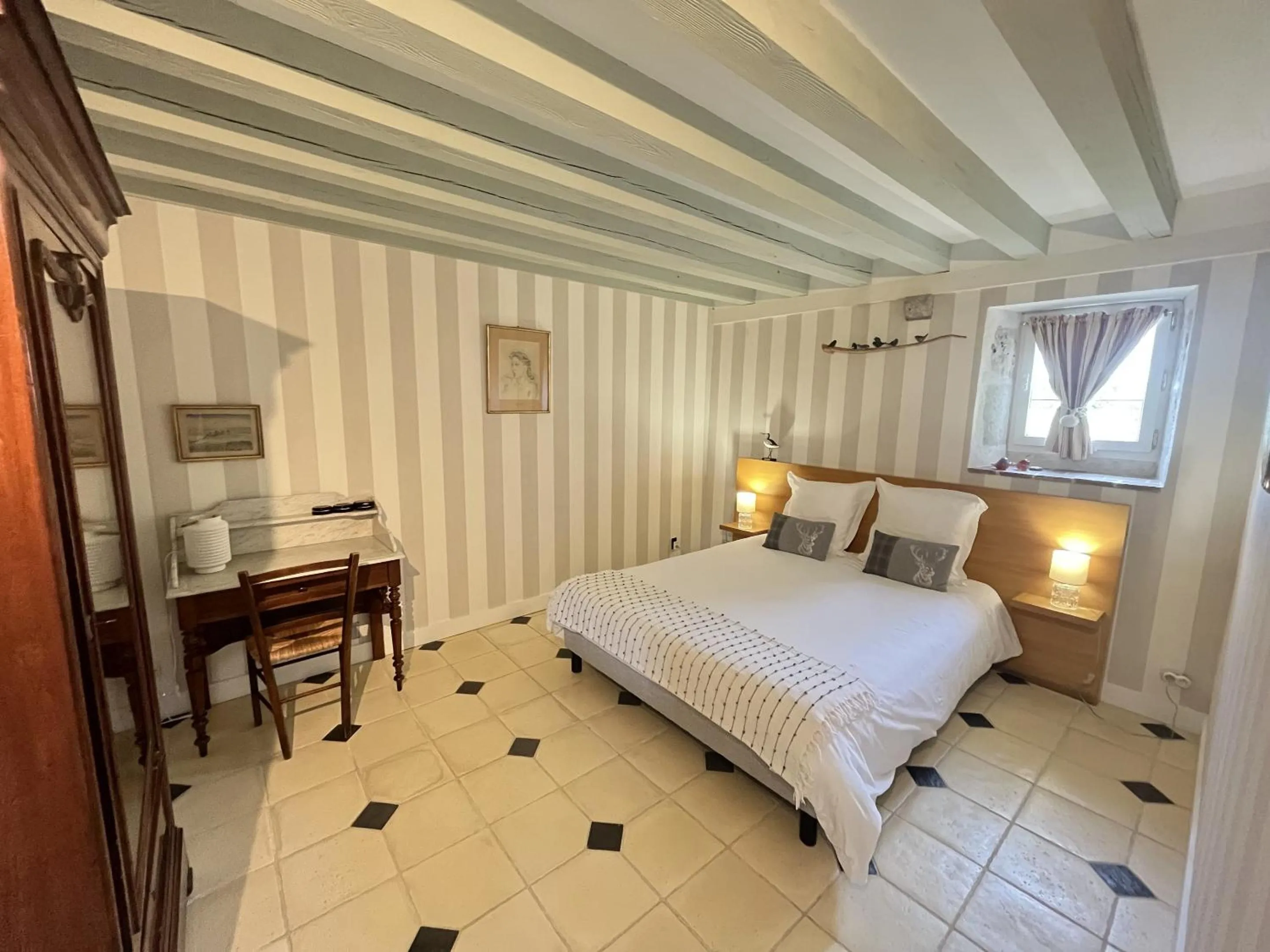 Bedroom, Bed in Le Clos des Châteaux