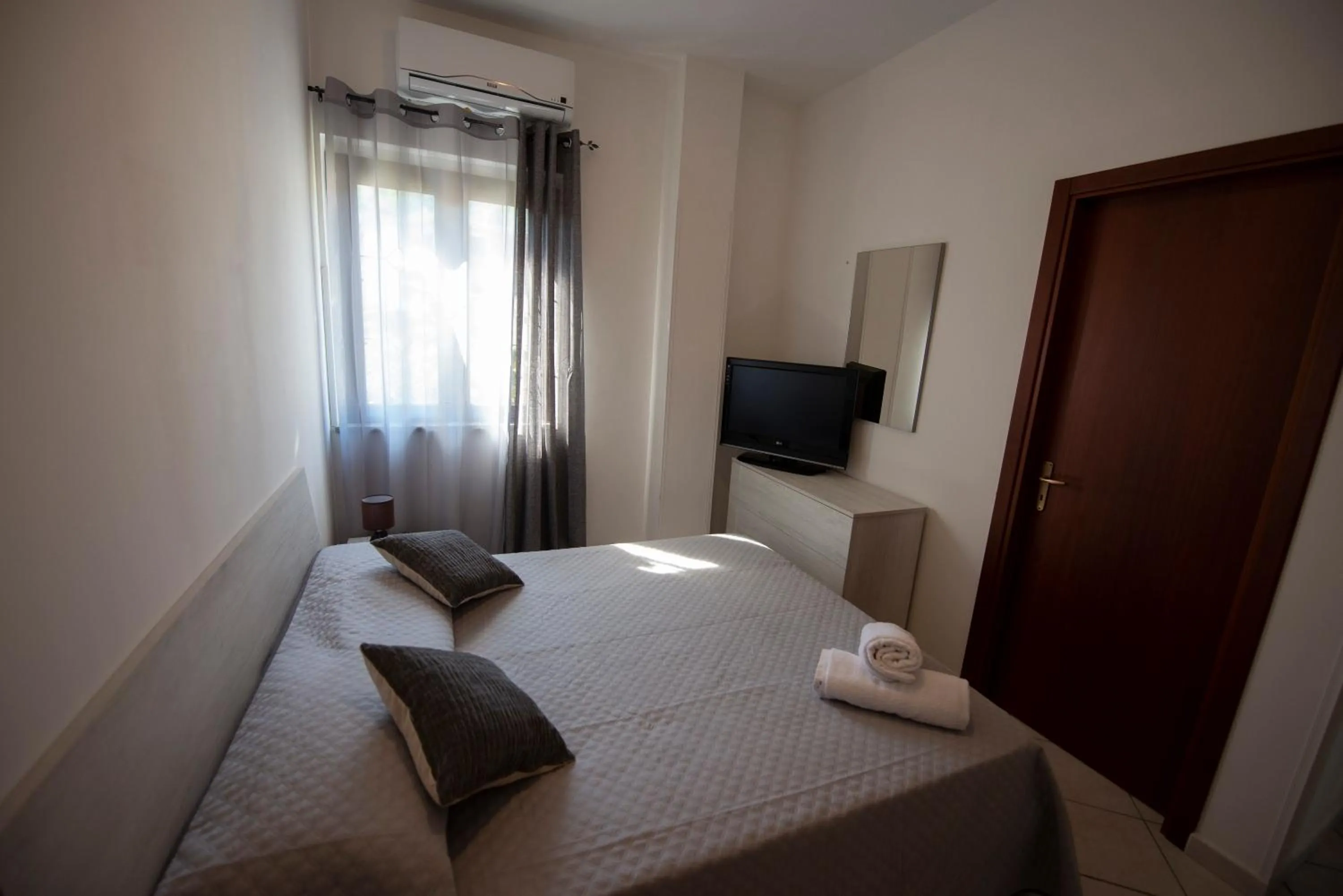 Photo of the whole room, Bed in B&B Esterita