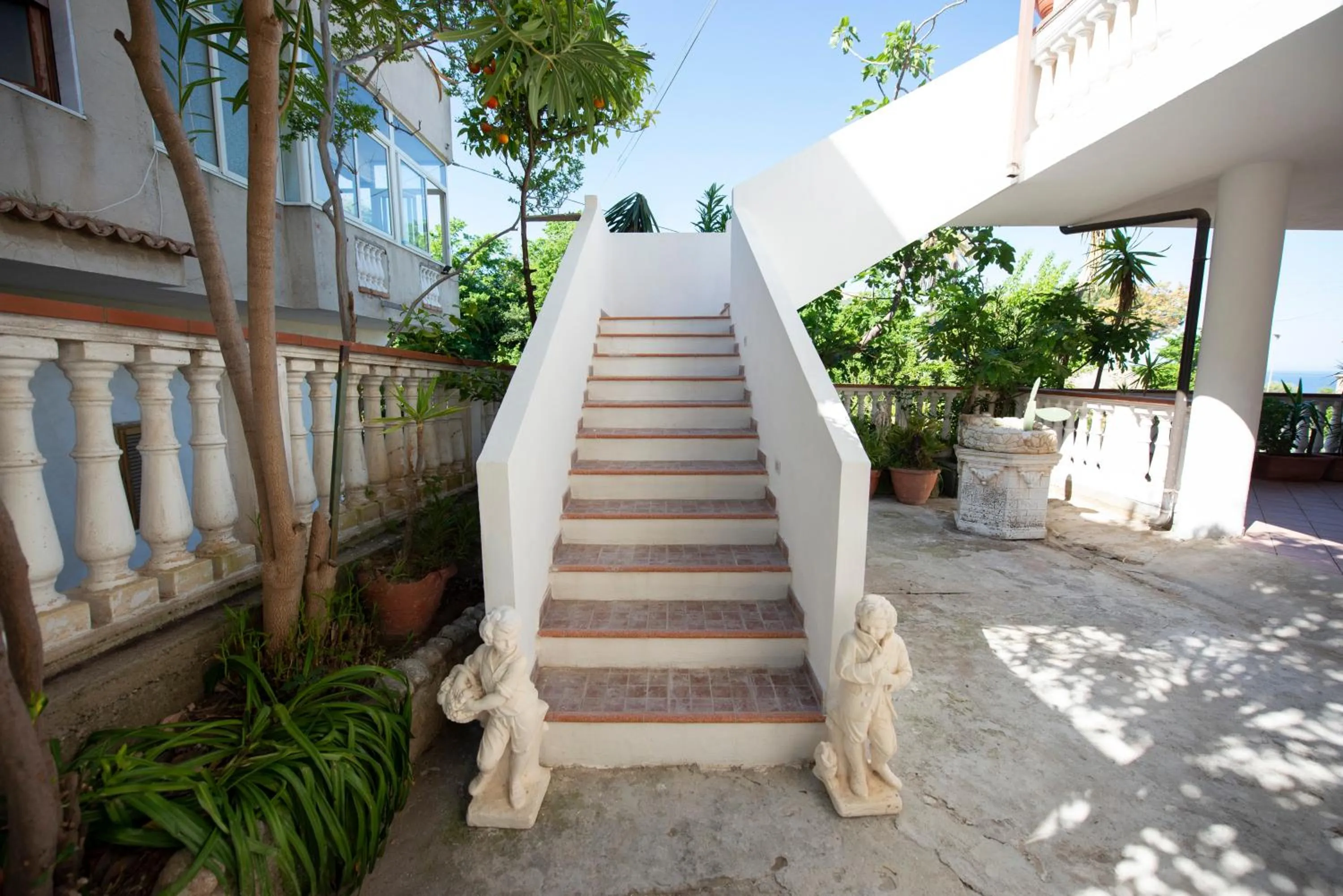 Facade/entrance in B&B Esterita