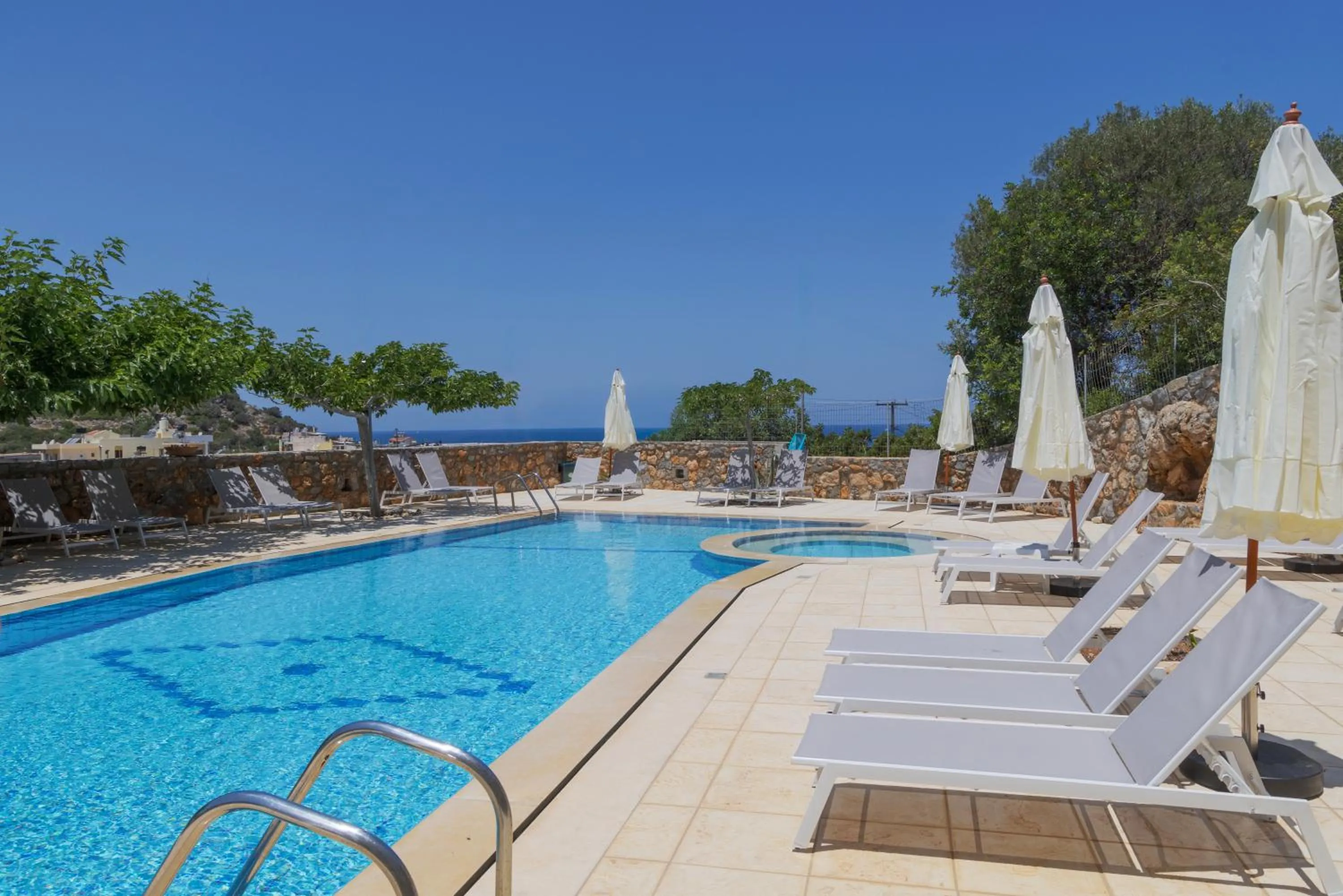 Property building in Sunny Hill by Estia