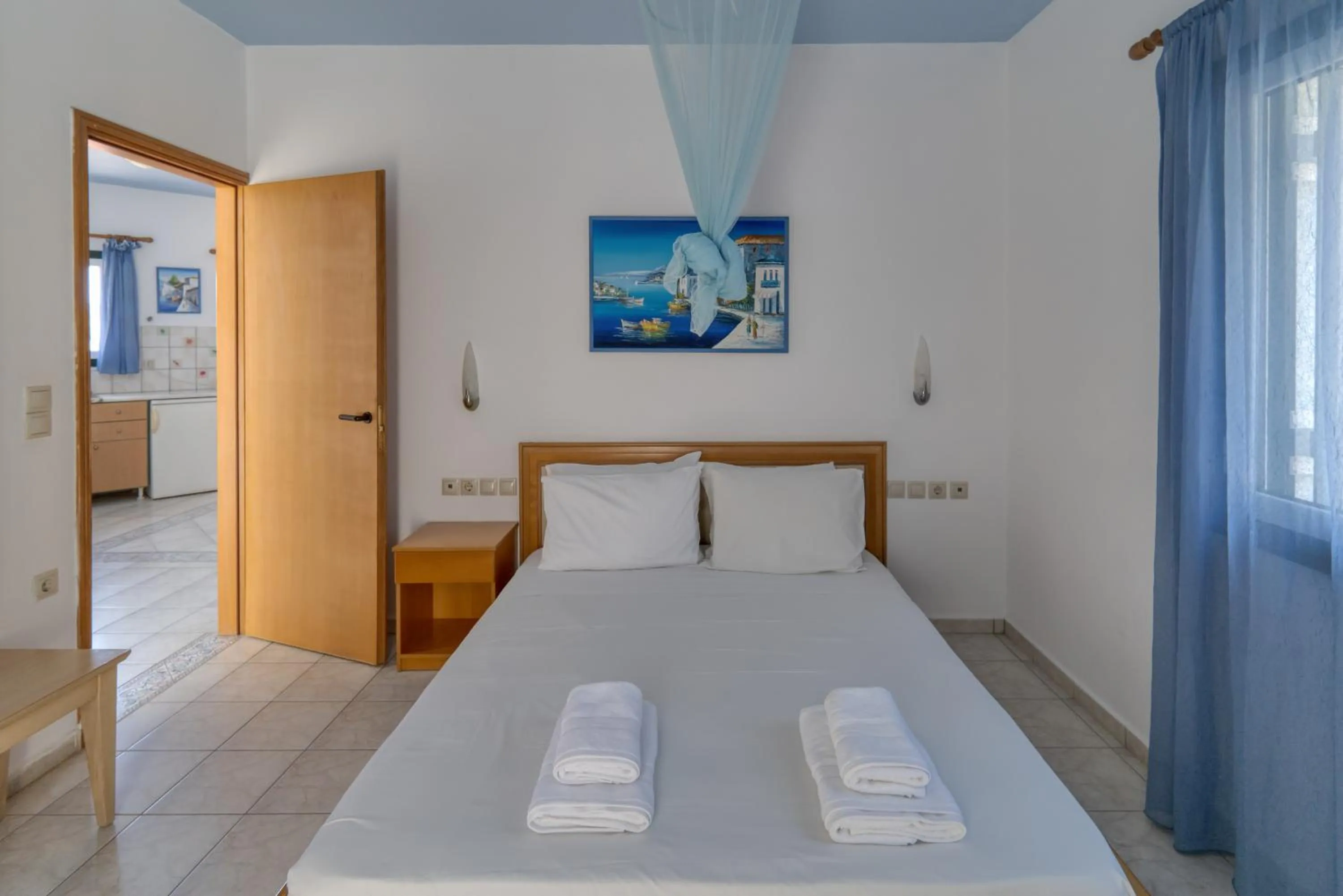 Bed in Sunny Hill by Estia