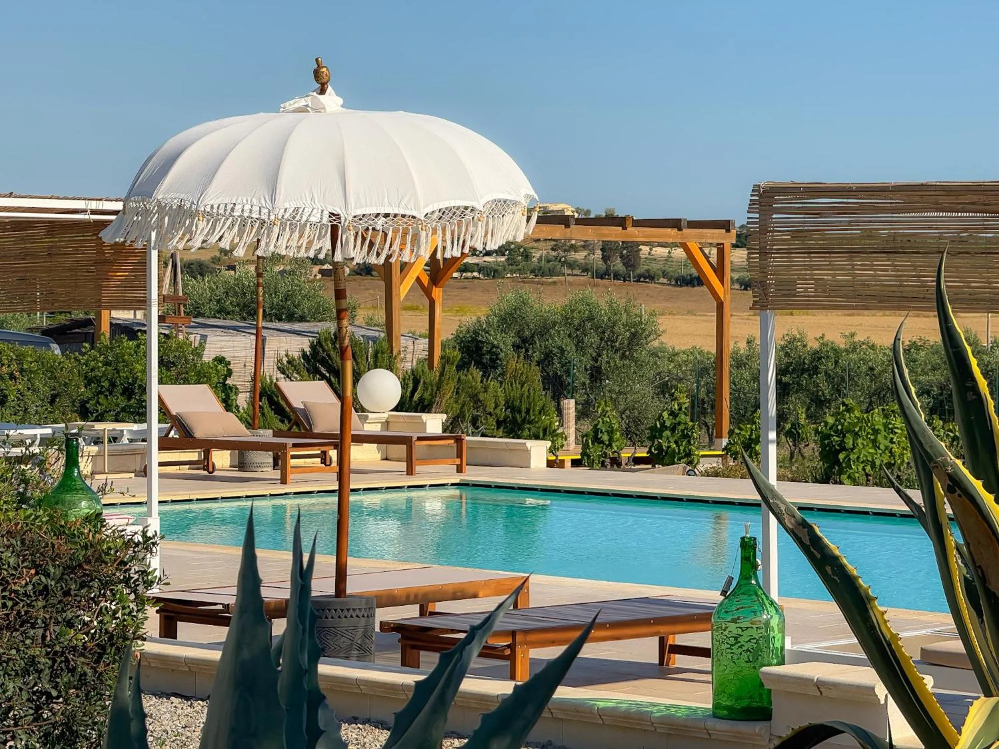 Swimming pool in Dimora Calauriia - Adults Only