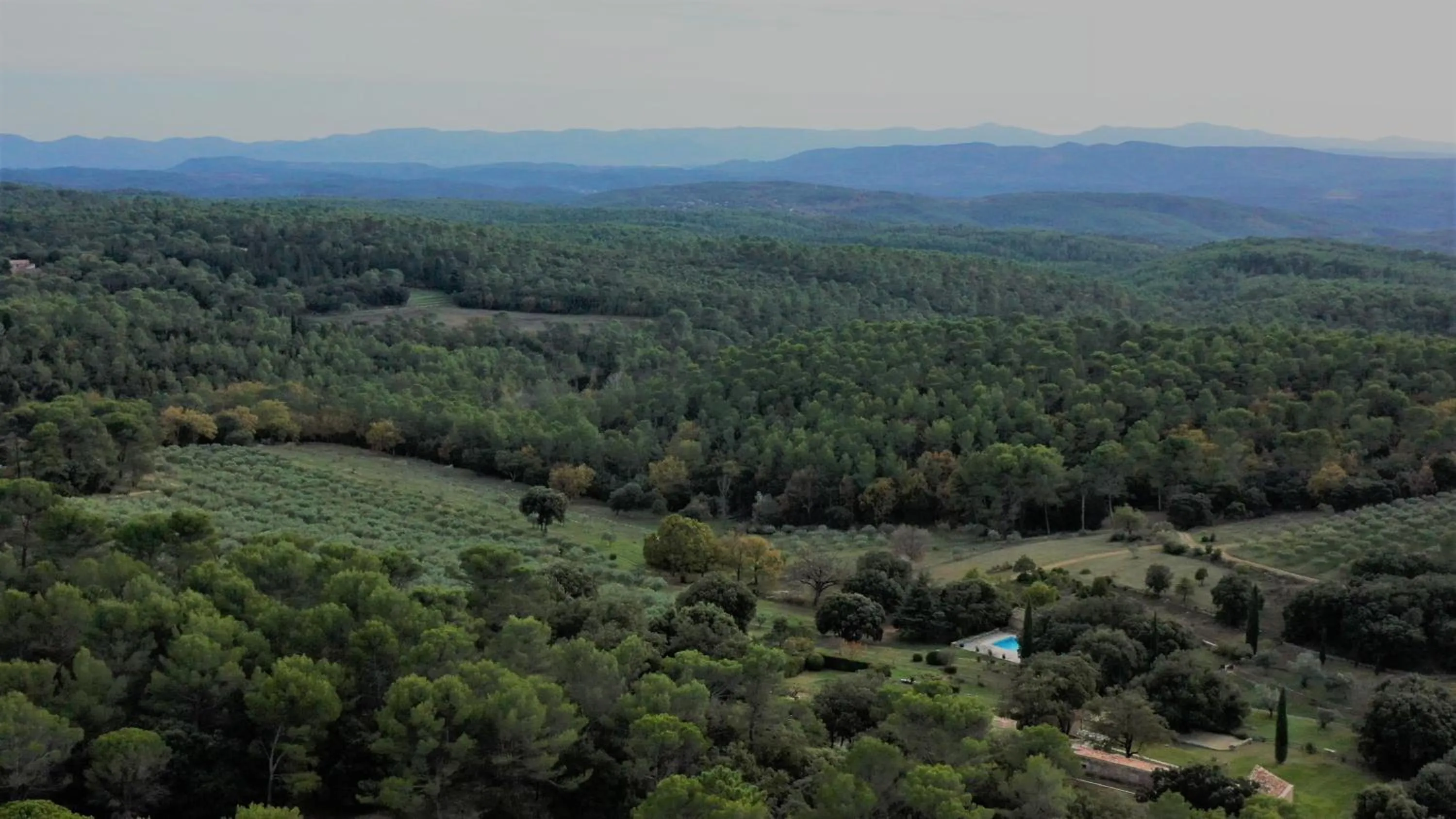 Natural landscape in Le Barretian