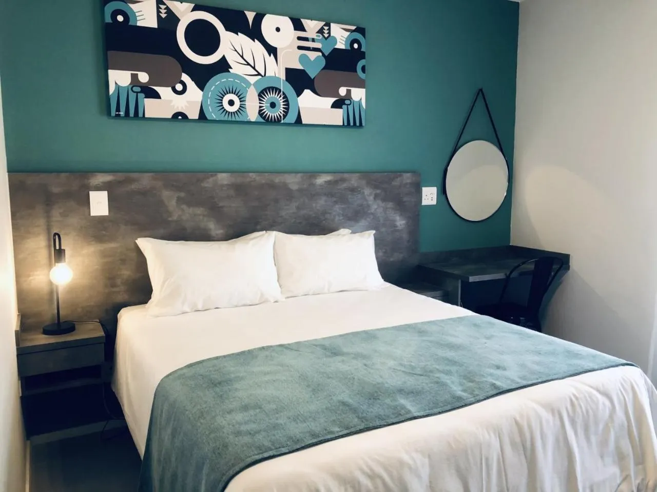 Bed in MINT Express Melrose View