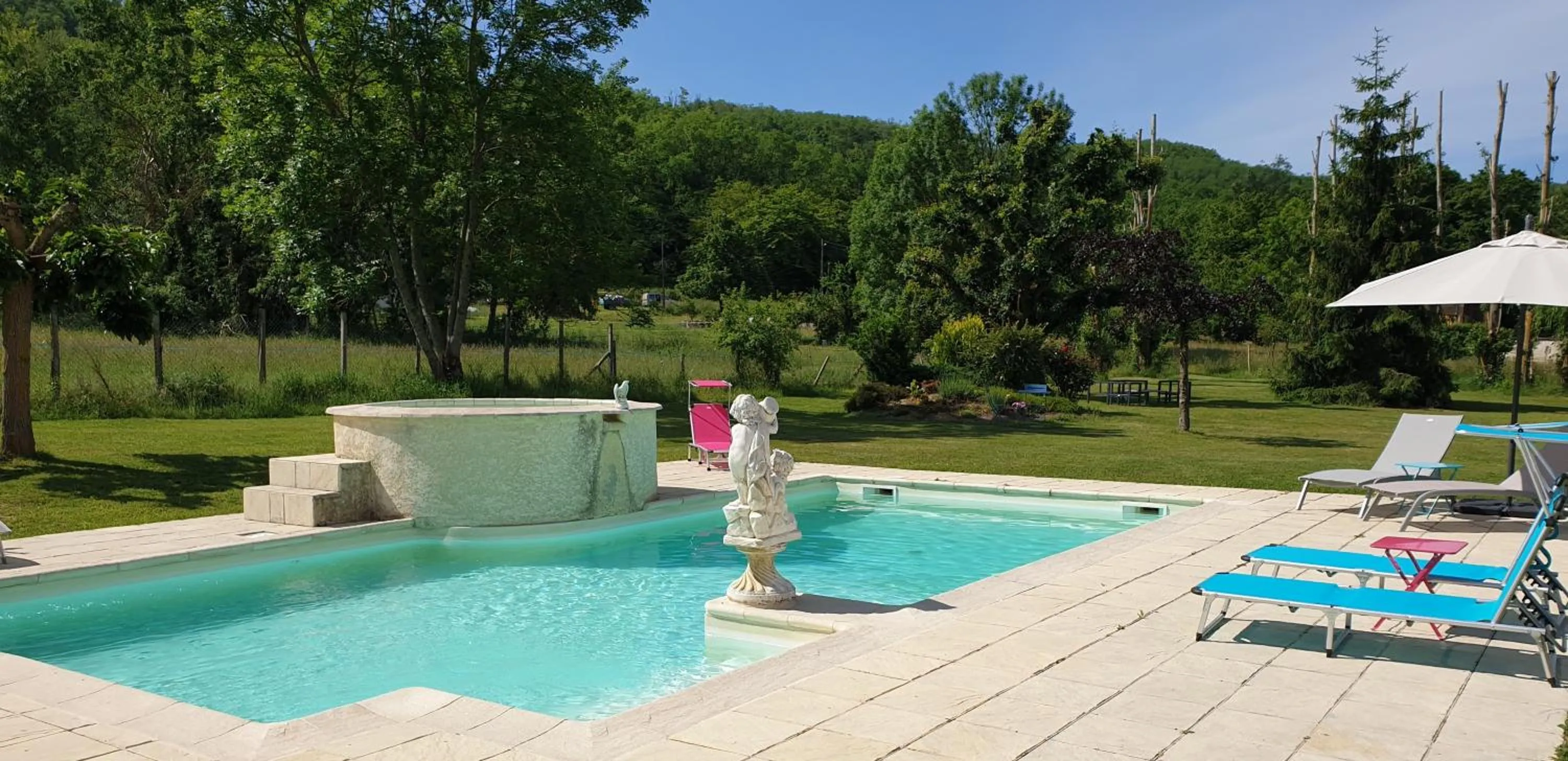 Swimming pool in Chambres et Table d'hôtes "La Pastorale Gourmande" FR - NE - EN - DE - IT
