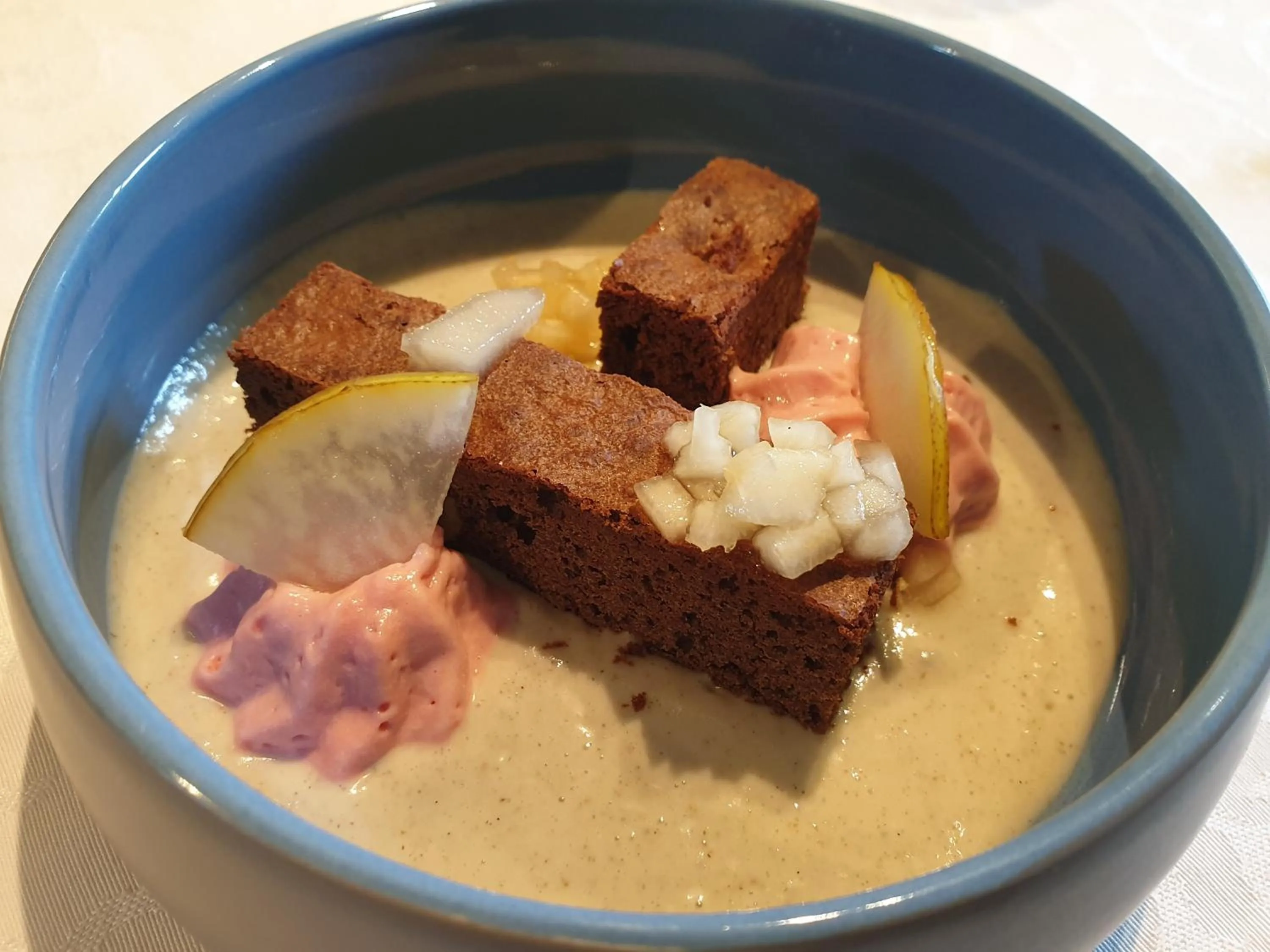 Restaurant/places to eat in Chambres et Table d'hôtes "La Pastorale Gourmande" FR - NE - EN - DE - IT