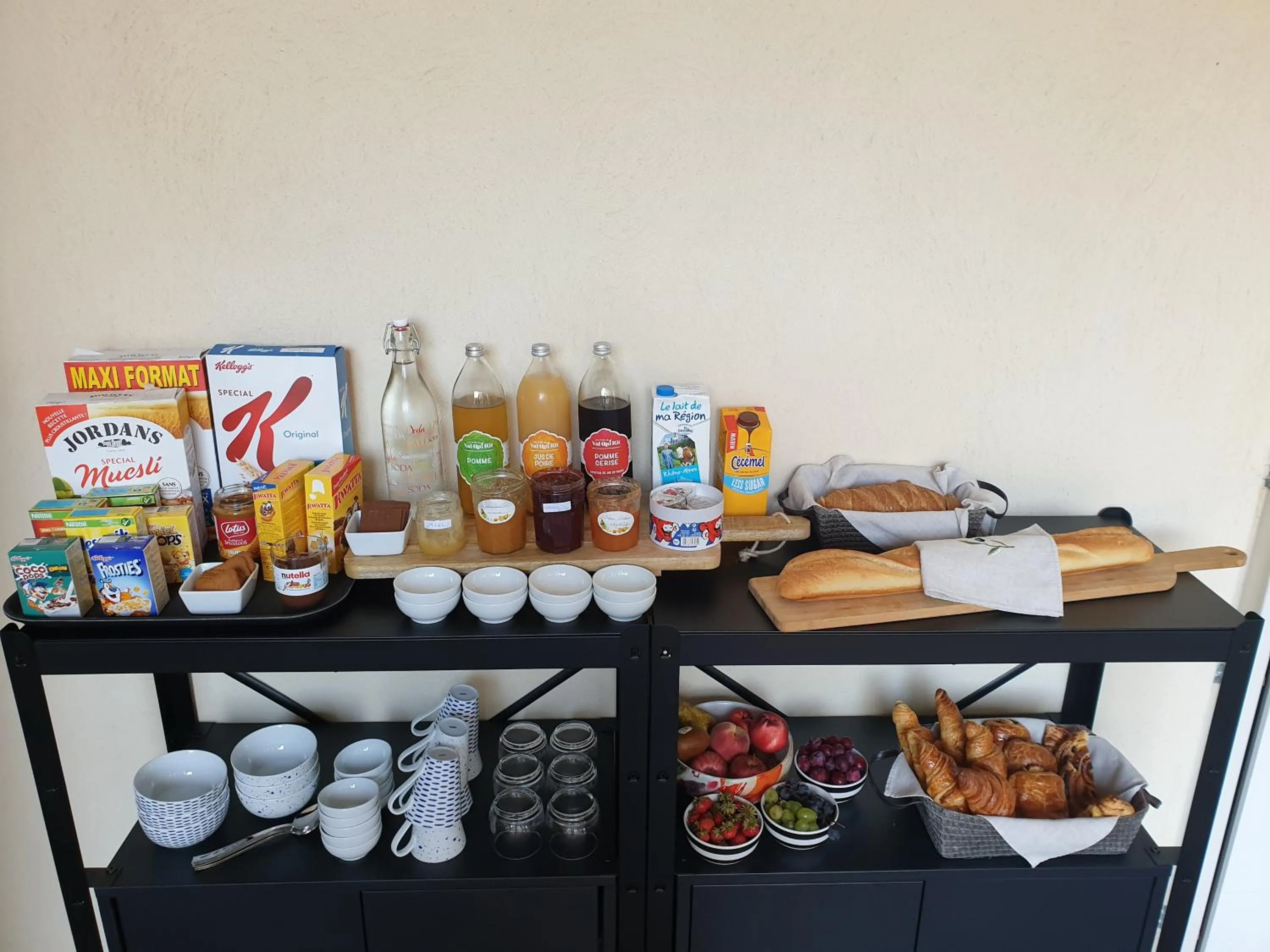 Food and drinks in Chambres et Table d'hôtes "La Pastorale Gourmande" FR - NE - EN - DE - IT