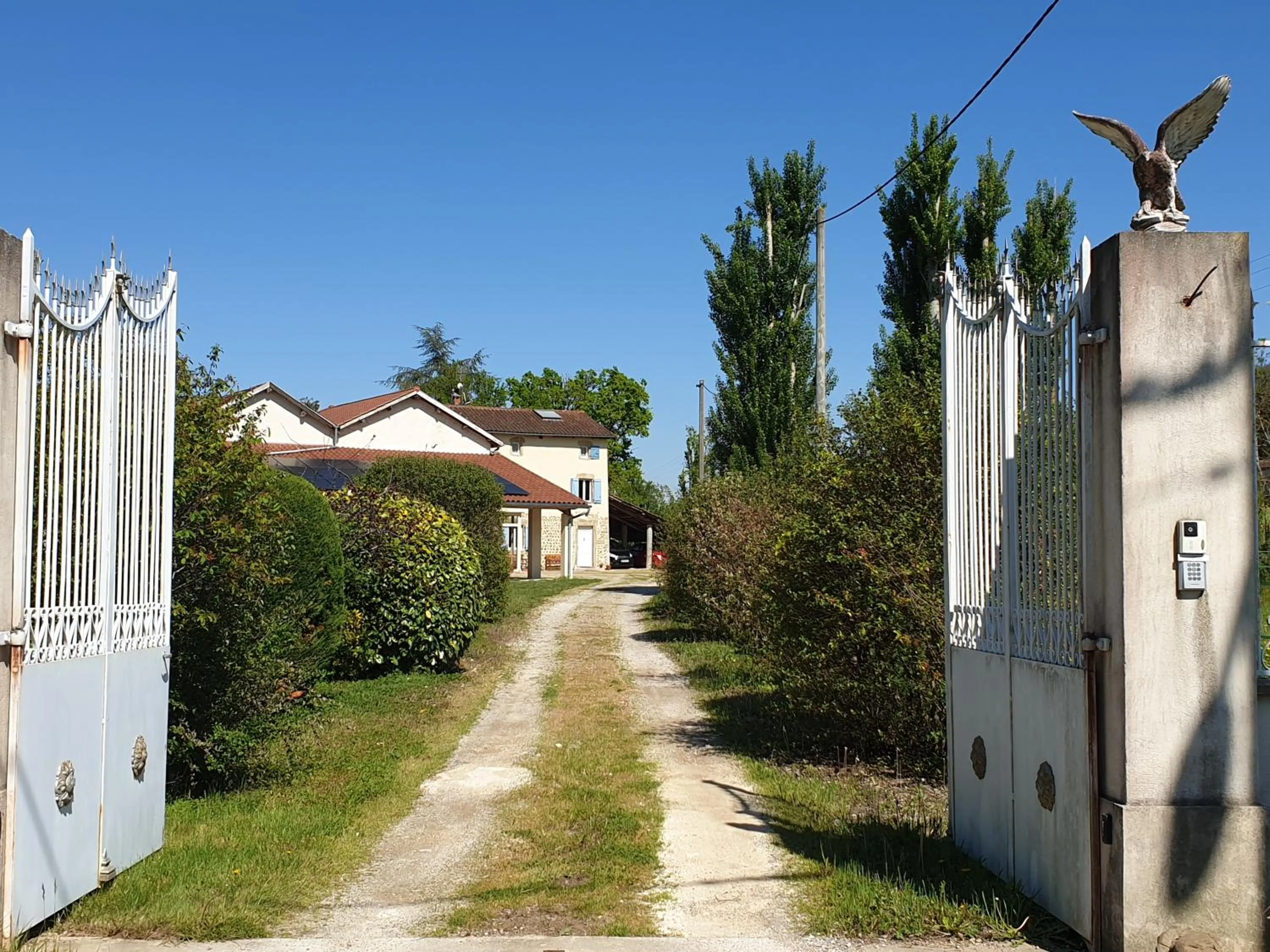 Property building in Chambres et Table d'hôtes "La Pastorale Gourmande" FR - NE - EN - DE - IT