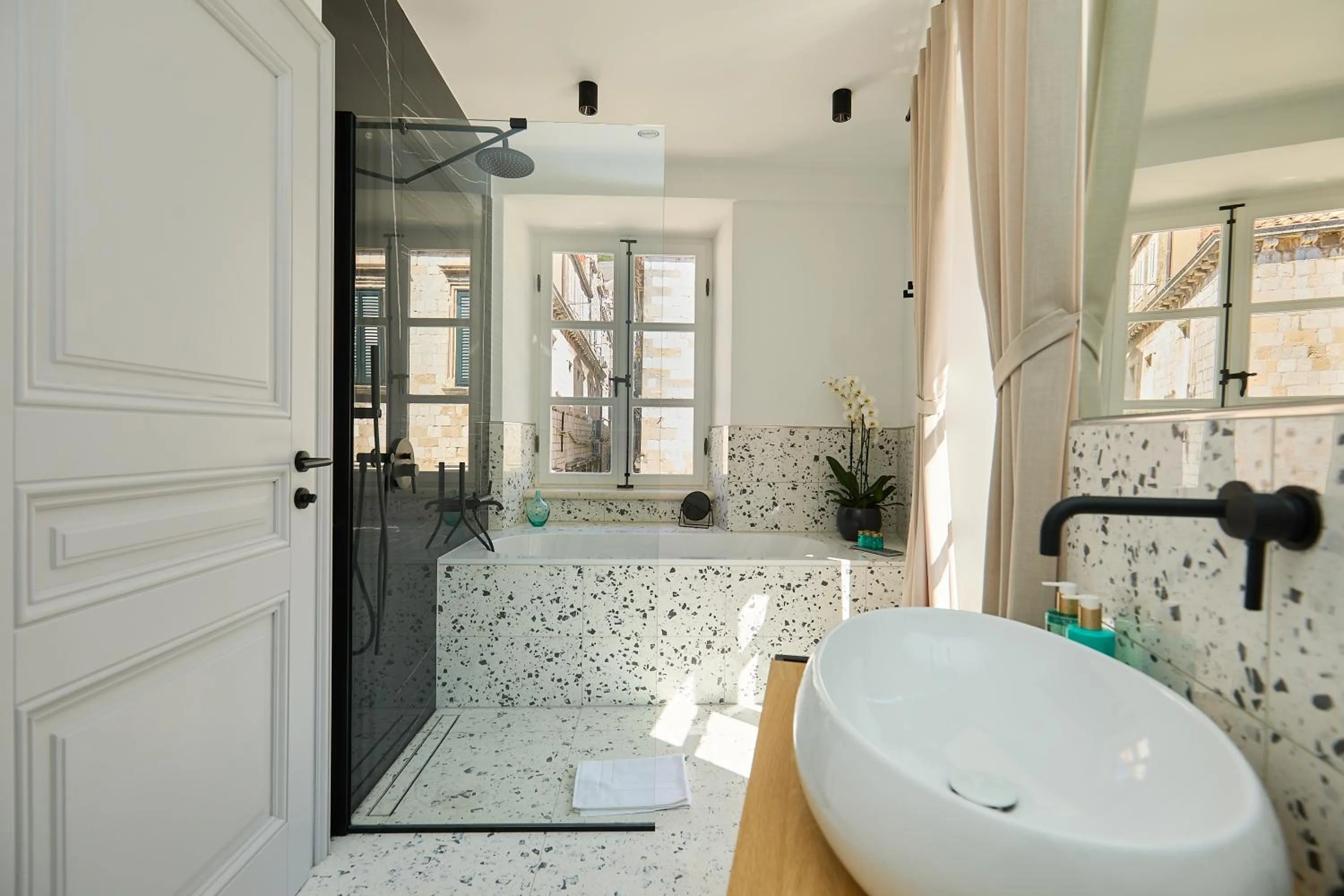 Nearby landmark in Bota Palace