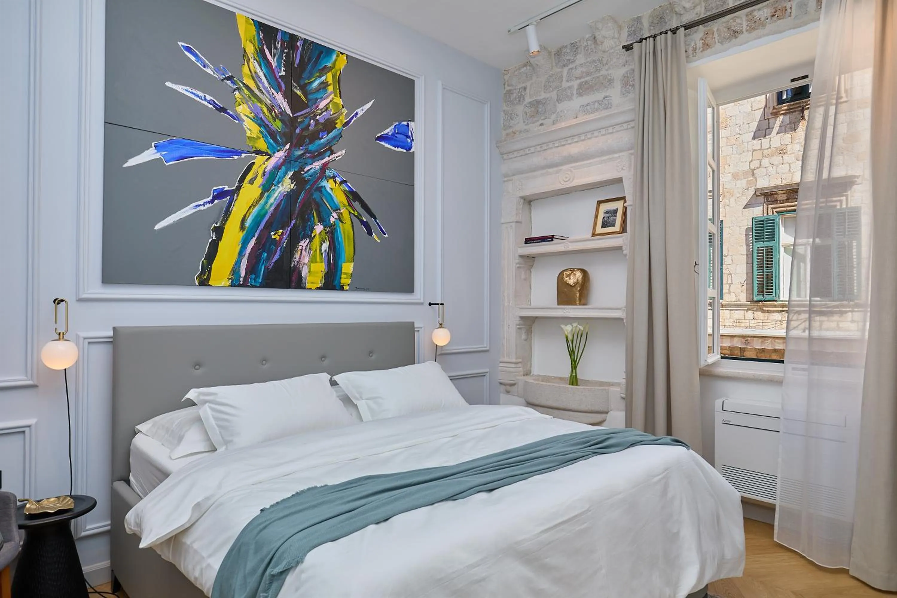 Nearby landmark, Bed in Bota Palace