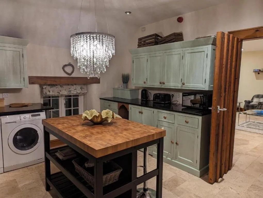 Kitchen or kitchenette in The Rising Sun Inn