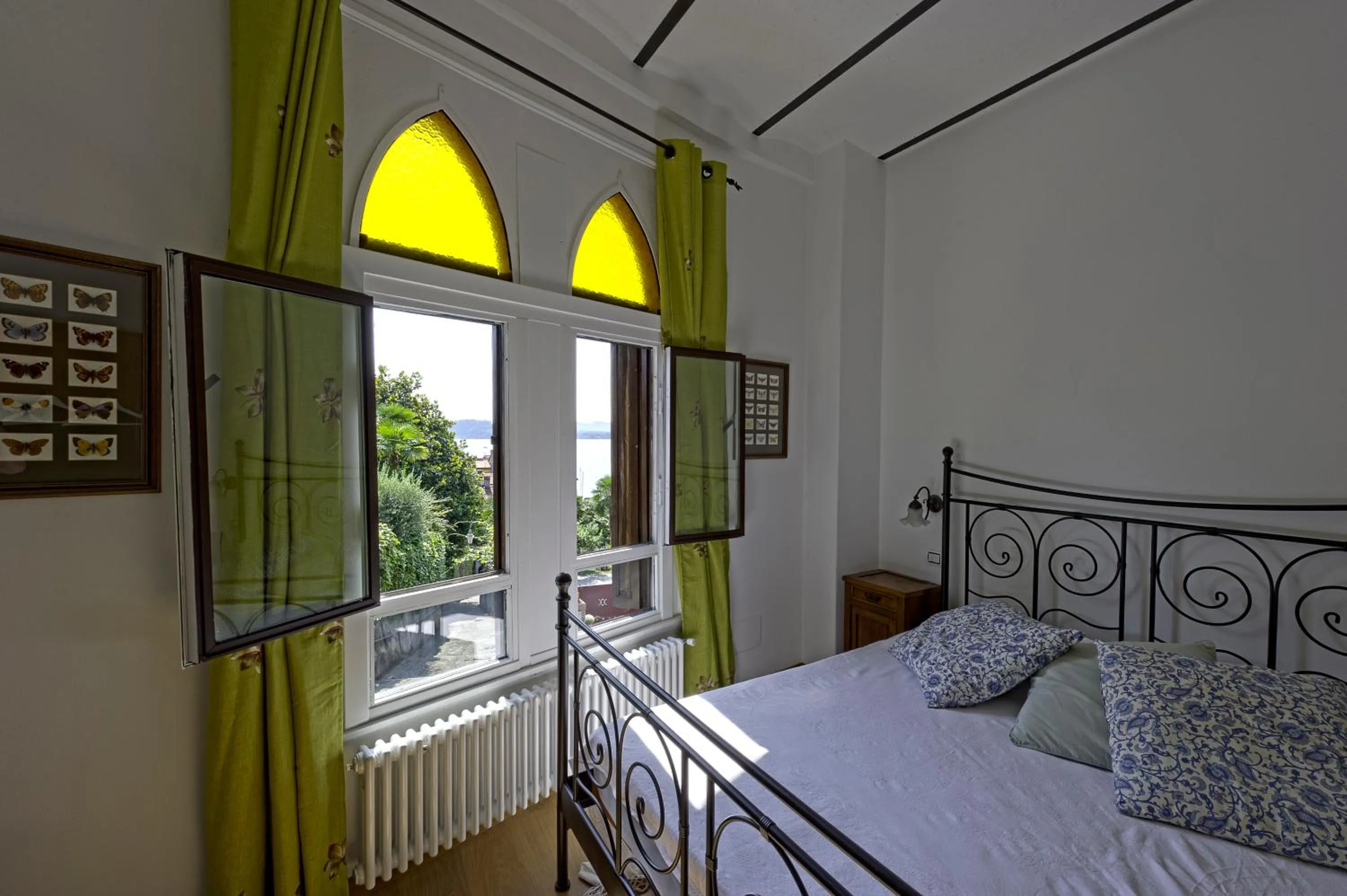 Photo of the whole room, Bed in B&B Torre Lara