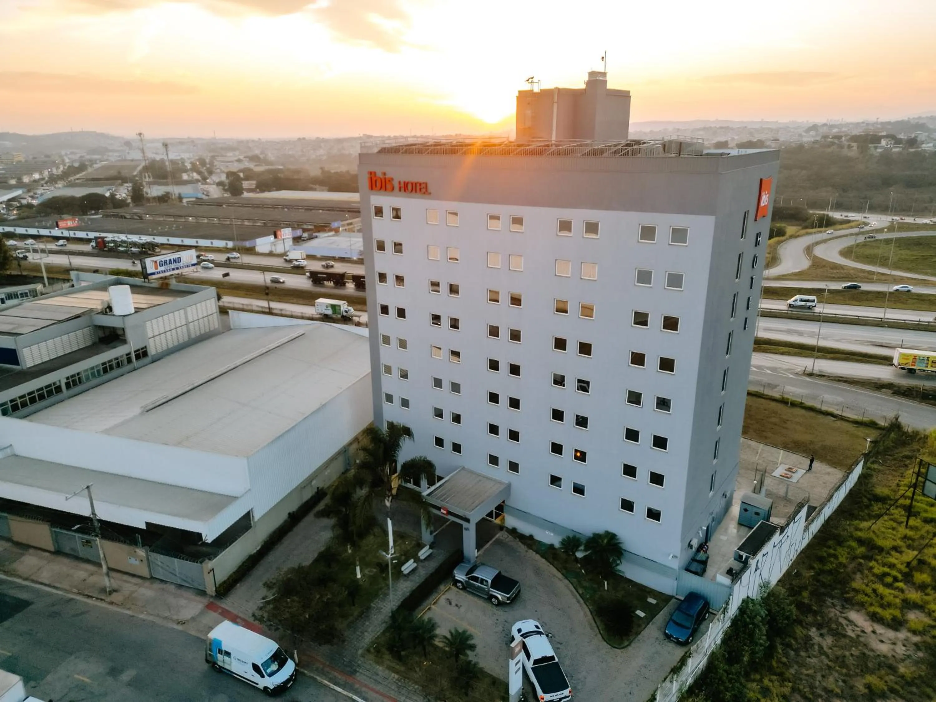 Property building in ibis Contagem Ceasa
