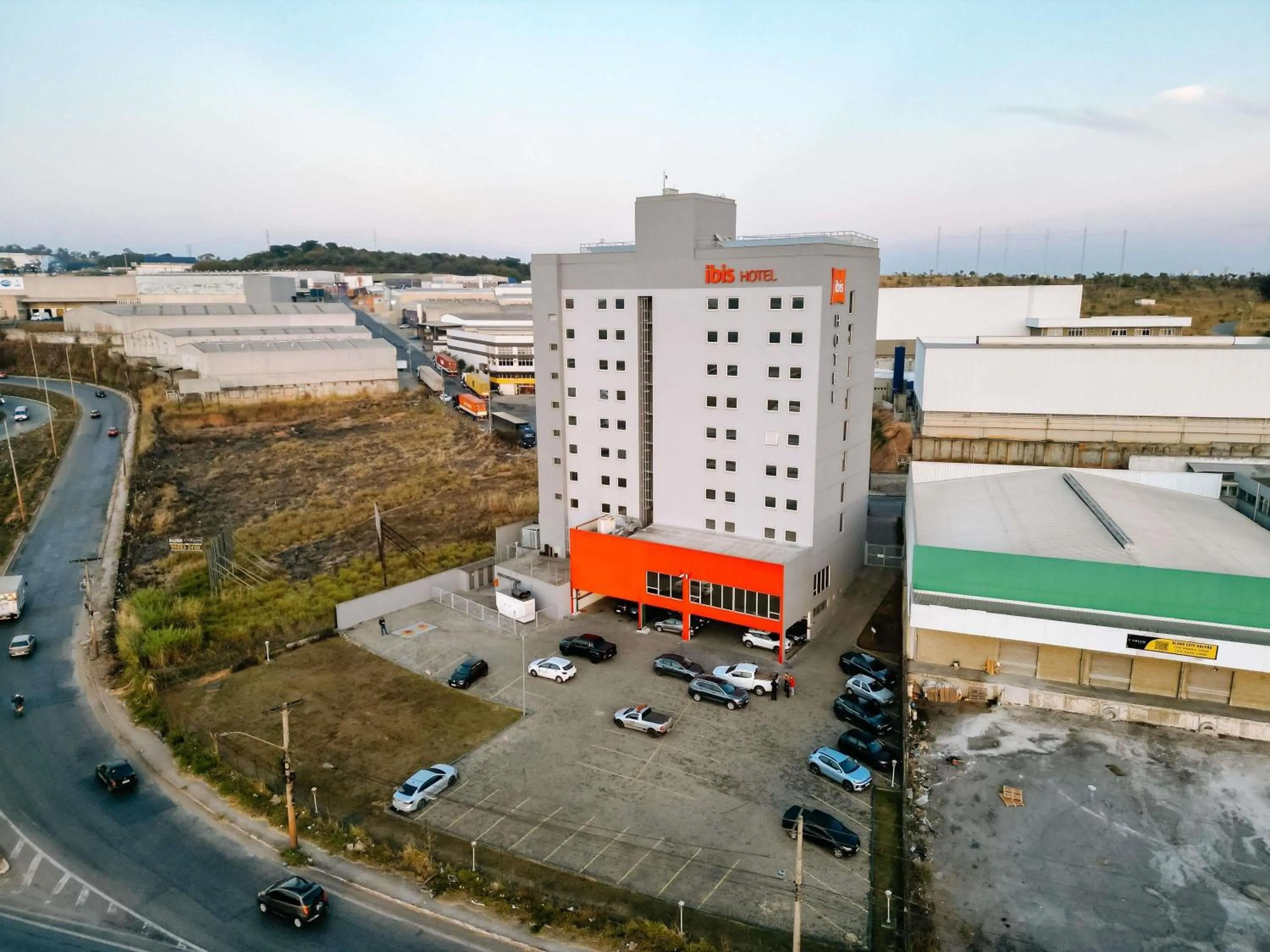 Property building in ibis Contagem Ceasa