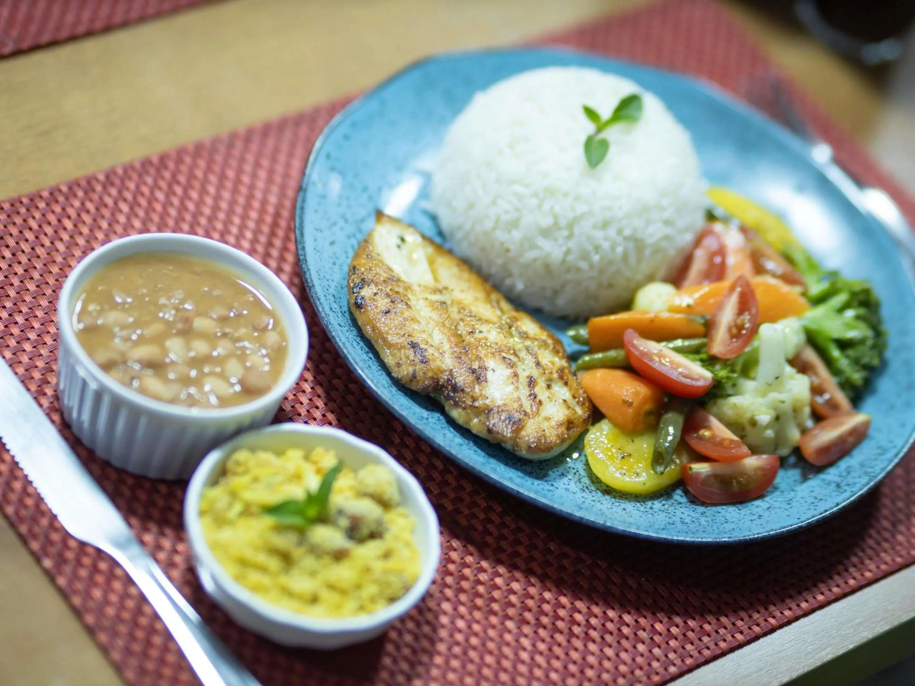 Restaurant/places to eat in ibis Contagem Ceasa